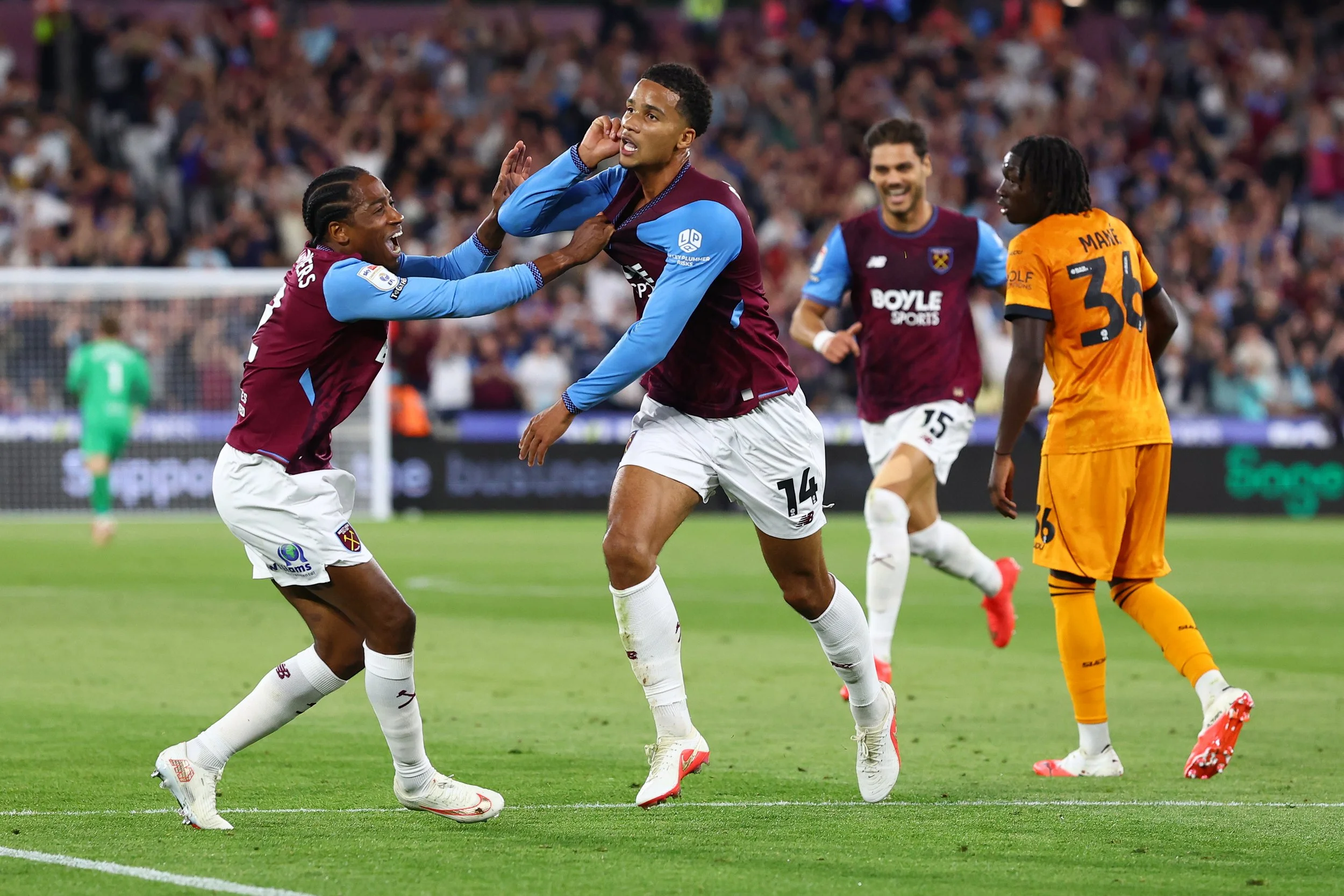 SPI_015_PT_West_Ham_Wolves.JPG