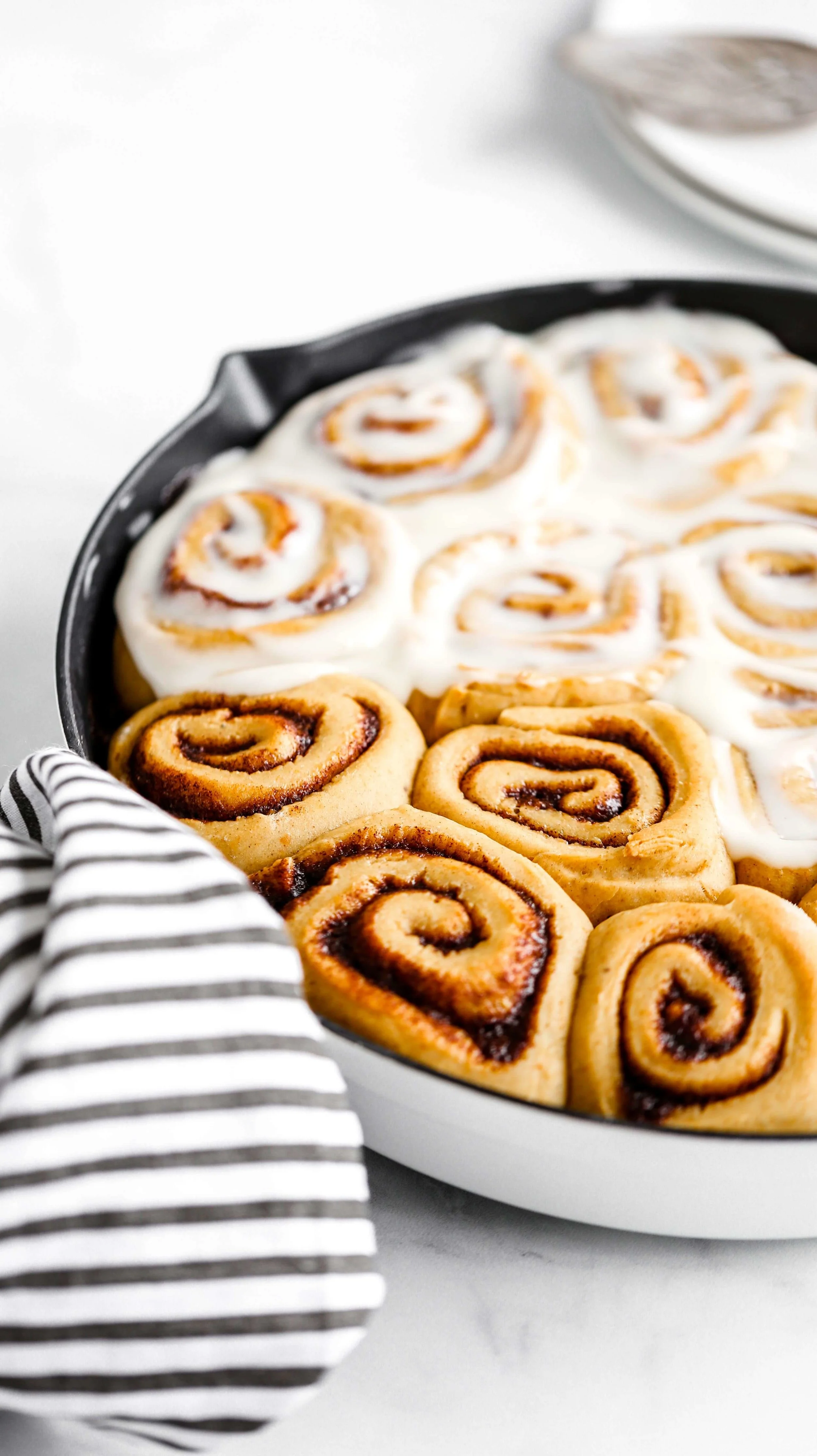pumpkin-cinnamon-rolls.jpg