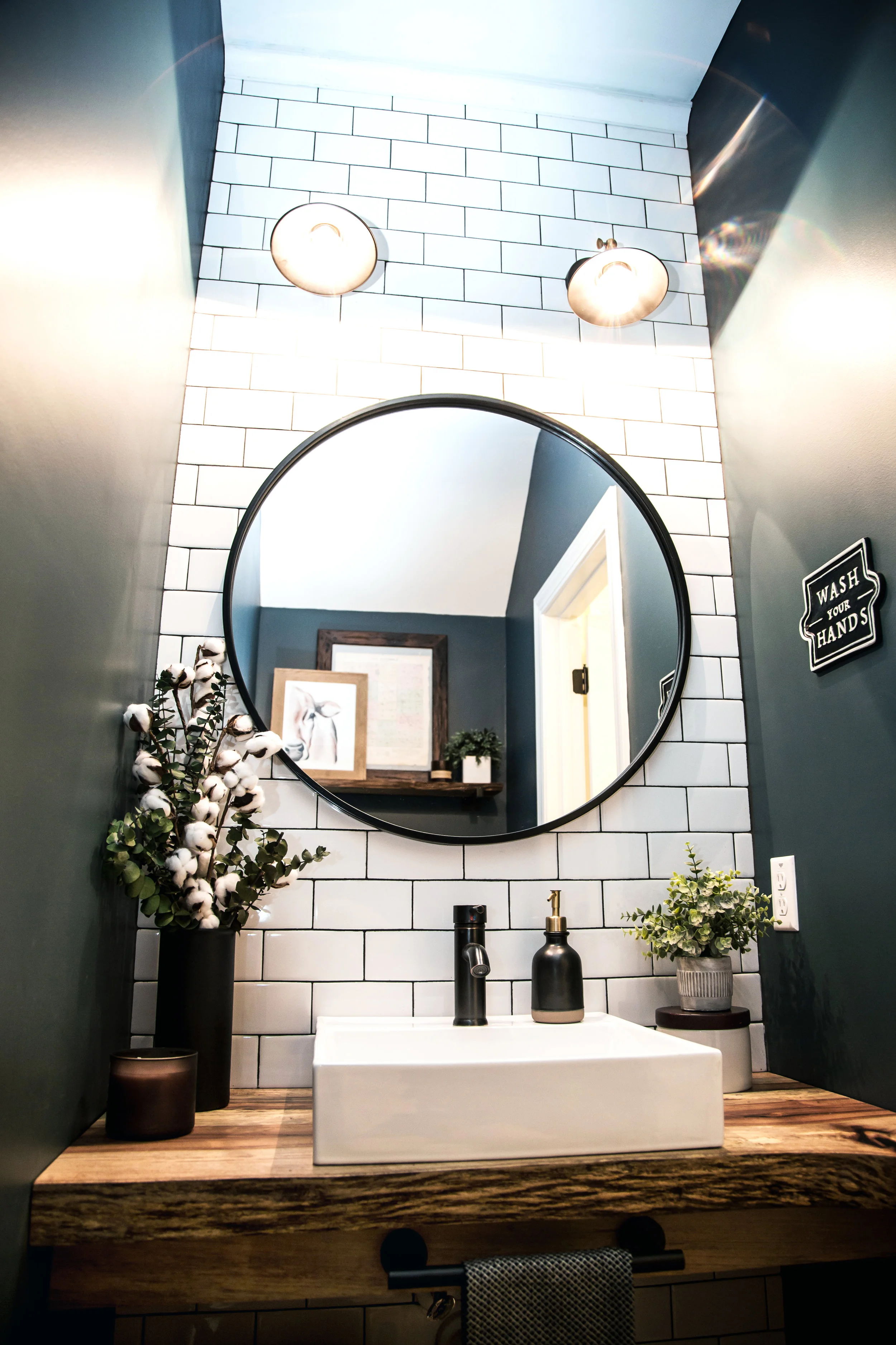 Powder Room-2.jpg