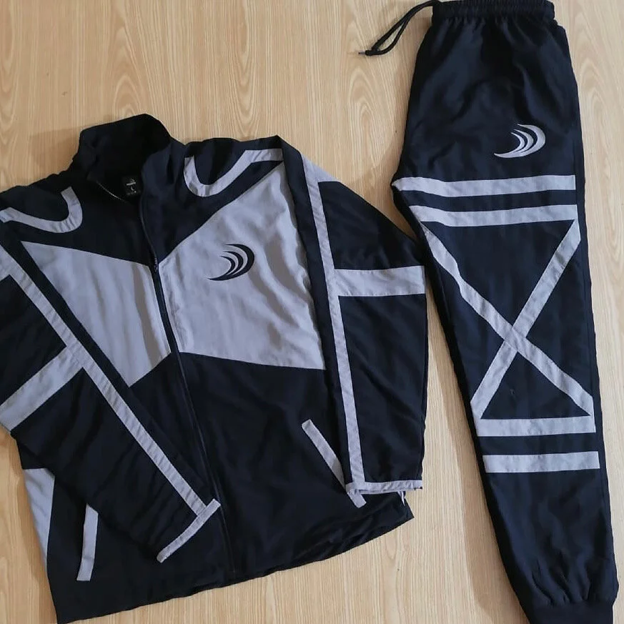 4671B6EC-F817-4940-B162-B7803A10DA3C