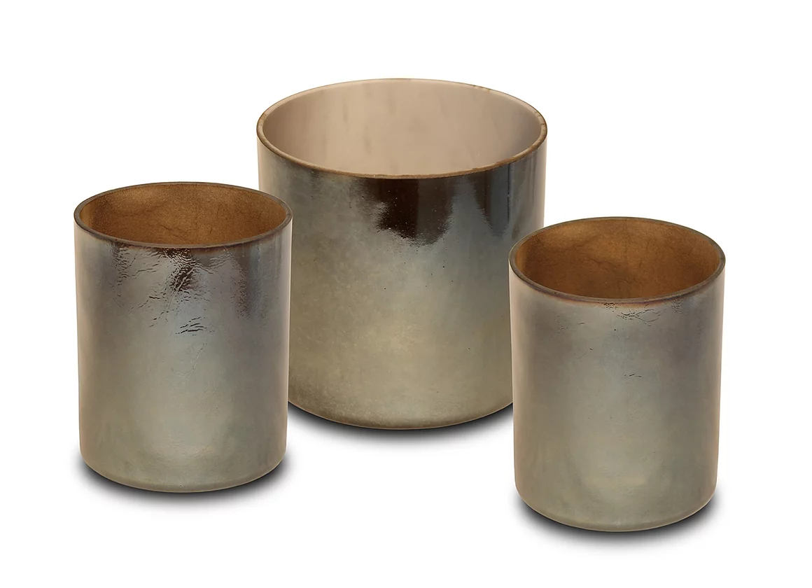 Charcoal Smokey Alchemy Crystal Singing Bowl - G3+1CharcoalMove into uncharted spiritual and physical dimensions with the pure crystal charcoal bowl alchemy, a grounding tool for today’s rapidly accelerating and expansive energies. The ultimate sound portal for clarity, personal vision and release of physical, emotional, and spiritual toxins. Highly prized in ancient Egypt as early as 1550 BC, and for centuries in Japan, bamboo and other charcoals are often used in physical and spiritual healing because of their ability to absorb toxins and impurities. Quartz crystal with charcoal creates neutralizing positive ions in a waveform that “makes everyday life better.” An anecdote for poisons in the body and environment, charcoal can help uplift and remove negative states of being. The Charcoal Bowl can help dissipate confusion and achieve balance. As one moves through life’s crossroads this crystalline-infused energy offers guidance for problems or situations that are arising. With intention, this bowl can be a helping agent for removing negativity, bringing about hope, unconditional love, nurturing, grounding, appreciation of the feminine and nature. Evoke mystic visions, spiritual and romantic love, tenderness, kindness, sensitivity and psychic abilities.Smokey QuartzThe Smoky Quartz Bowl promotes positive mental and spiritual thinking and the art of staying grounded and balanced. This bowl works the solar plexus, sacral and root chakras for creativity and planting one’s roots in the rich soil of the Earth. Serene Smokey Quartz energies encourage centeredness, joy, cooperation and clarity and are a Golden Brown Rainbow of Earth Tones for the coming of the Crystal People to planet Earth, according to Hopi prophecy.