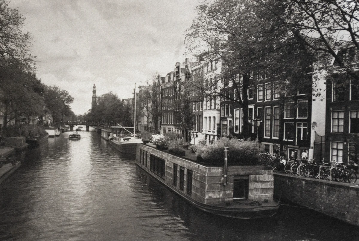 Prinsengracht Canal Bridge