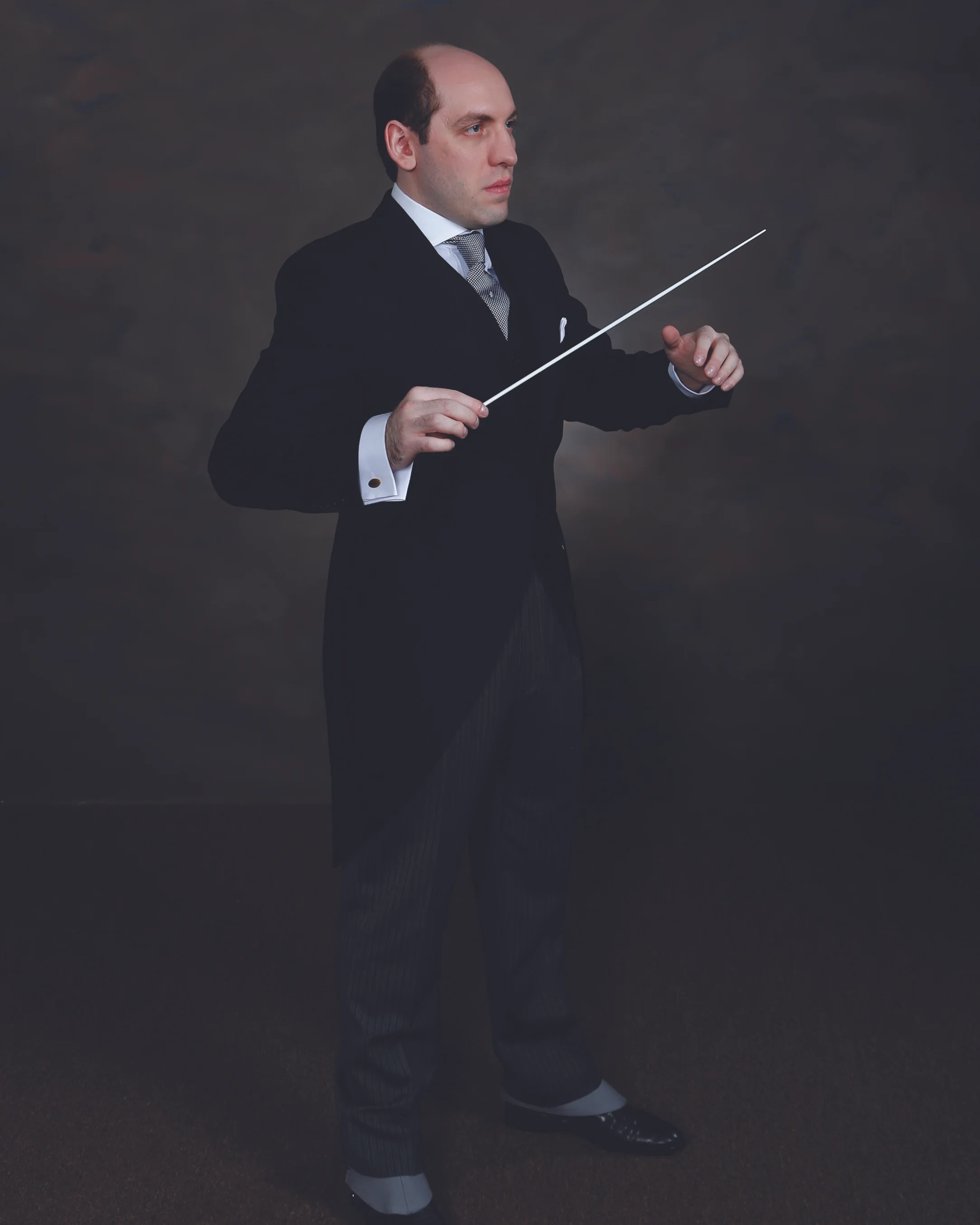 JRubin8x10standing.jpg