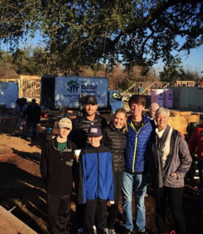 Kendra Gives Back to Habitat for Humanity