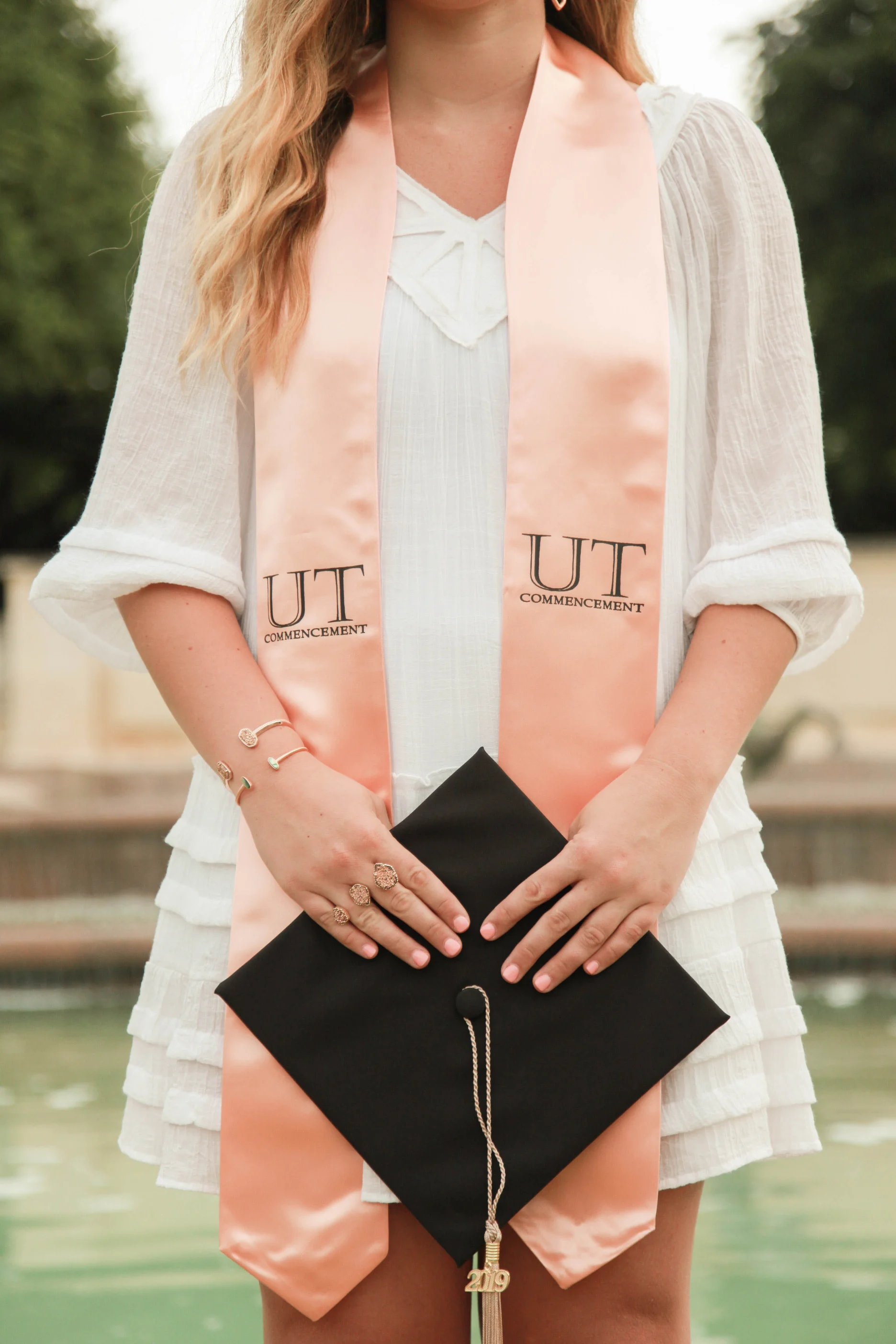 How to Ace Your Graduation Outfit