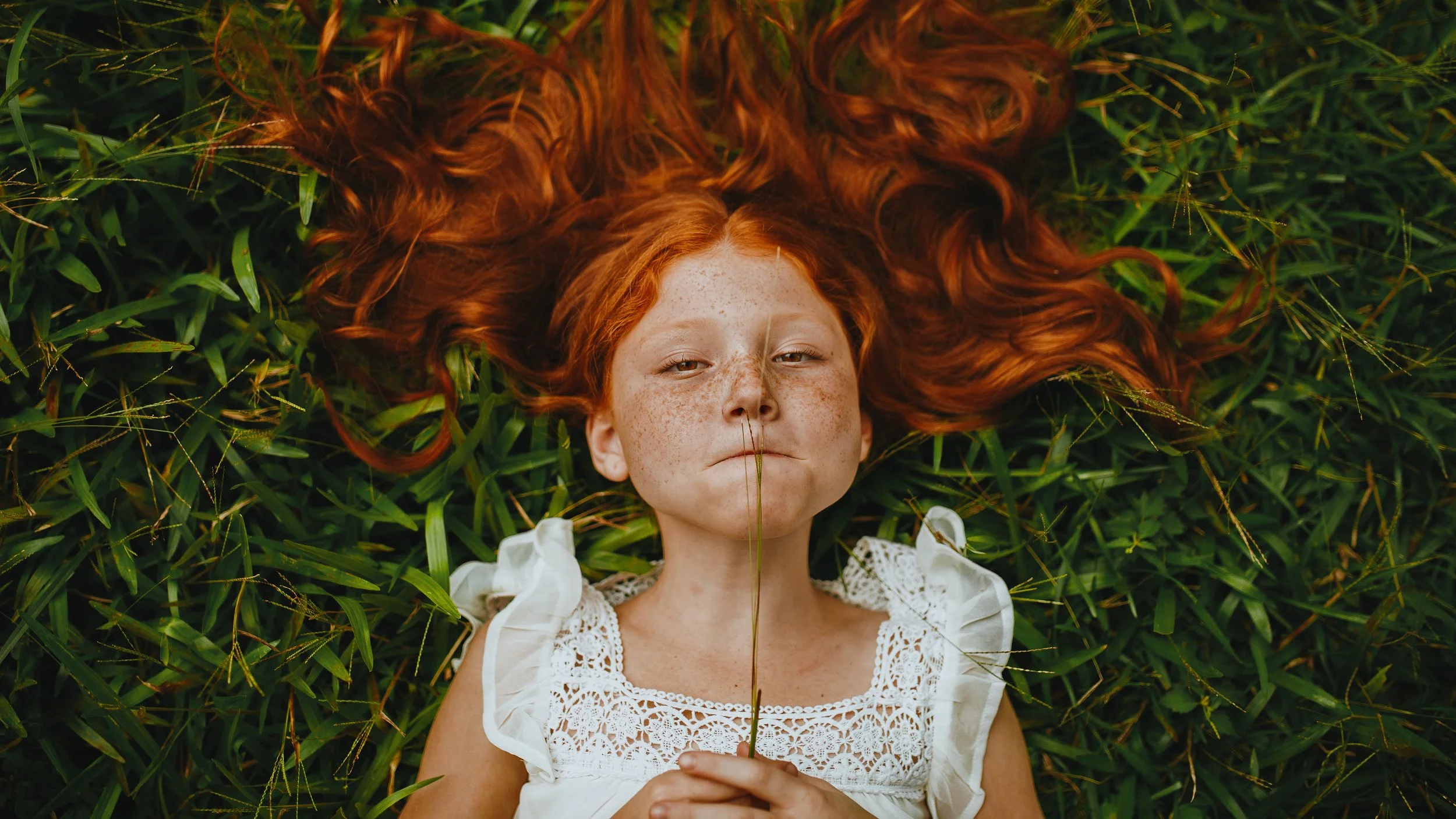 adorable-beautiful-child-573285.jpg