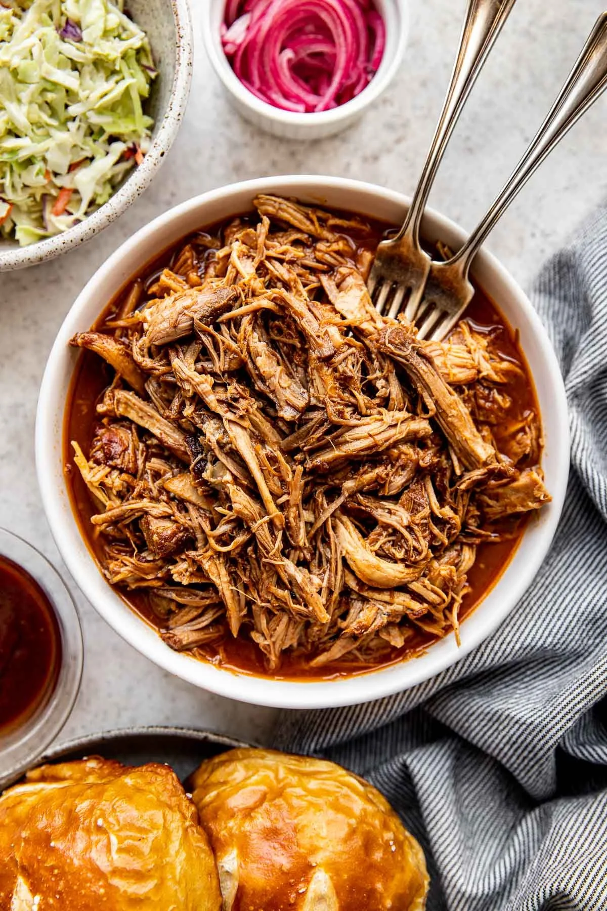 Slow-Cooker-Pulled-Pork_LowRes-012.jpg