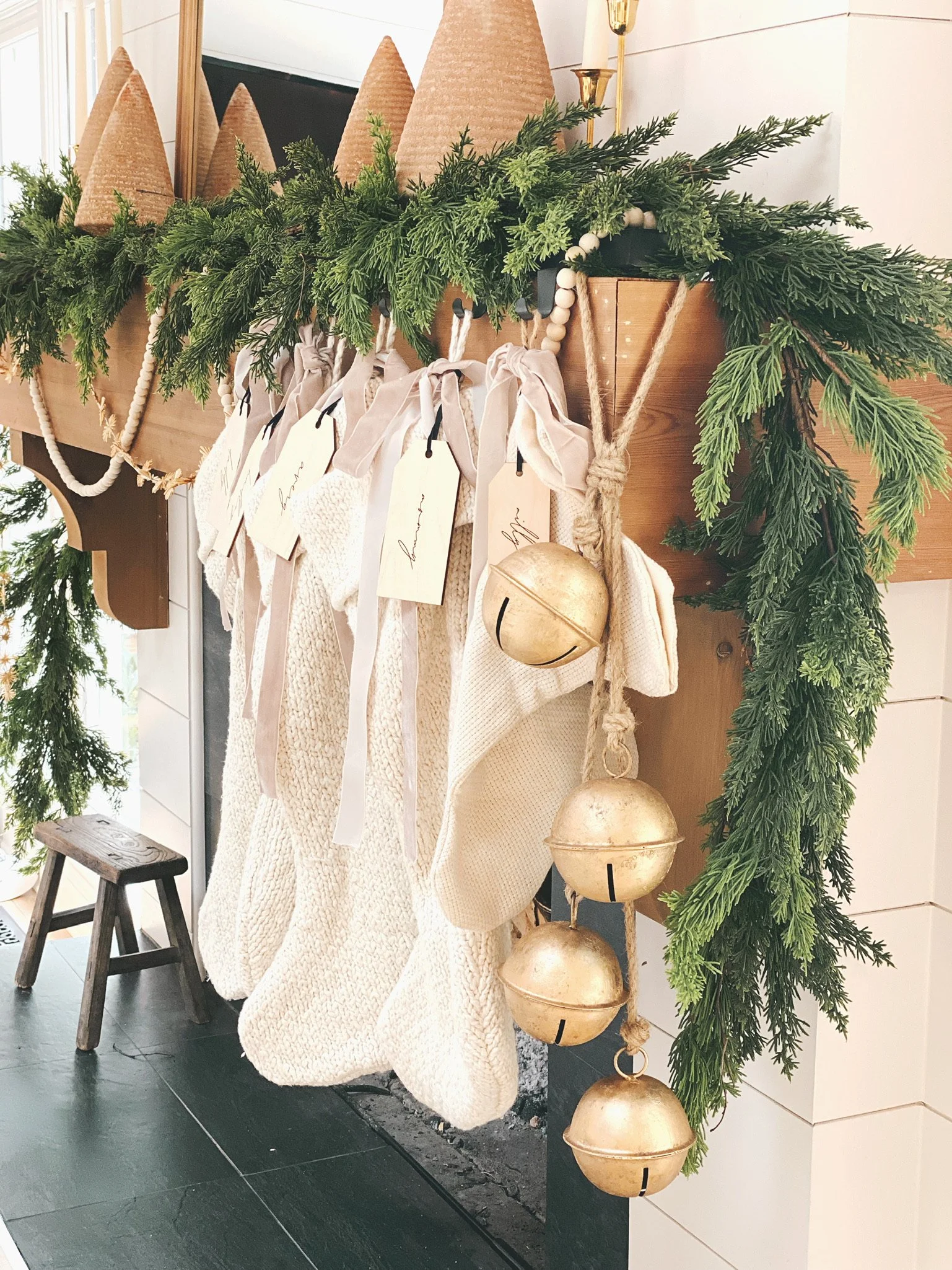 mantel holiday decor