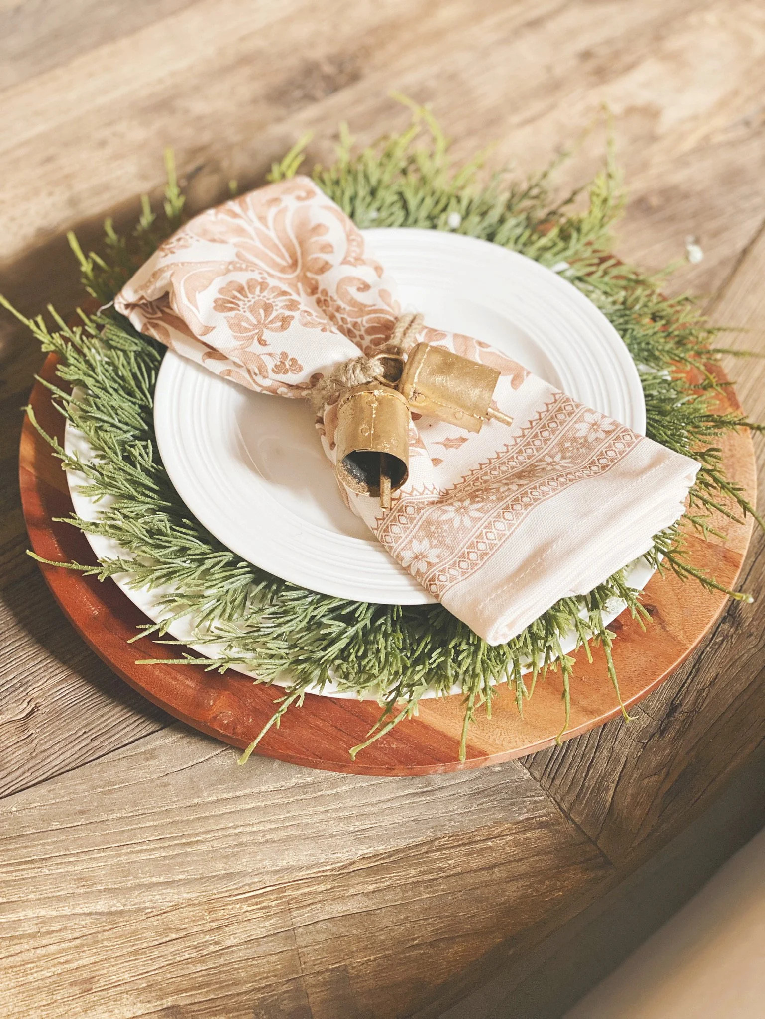 holiday home decor