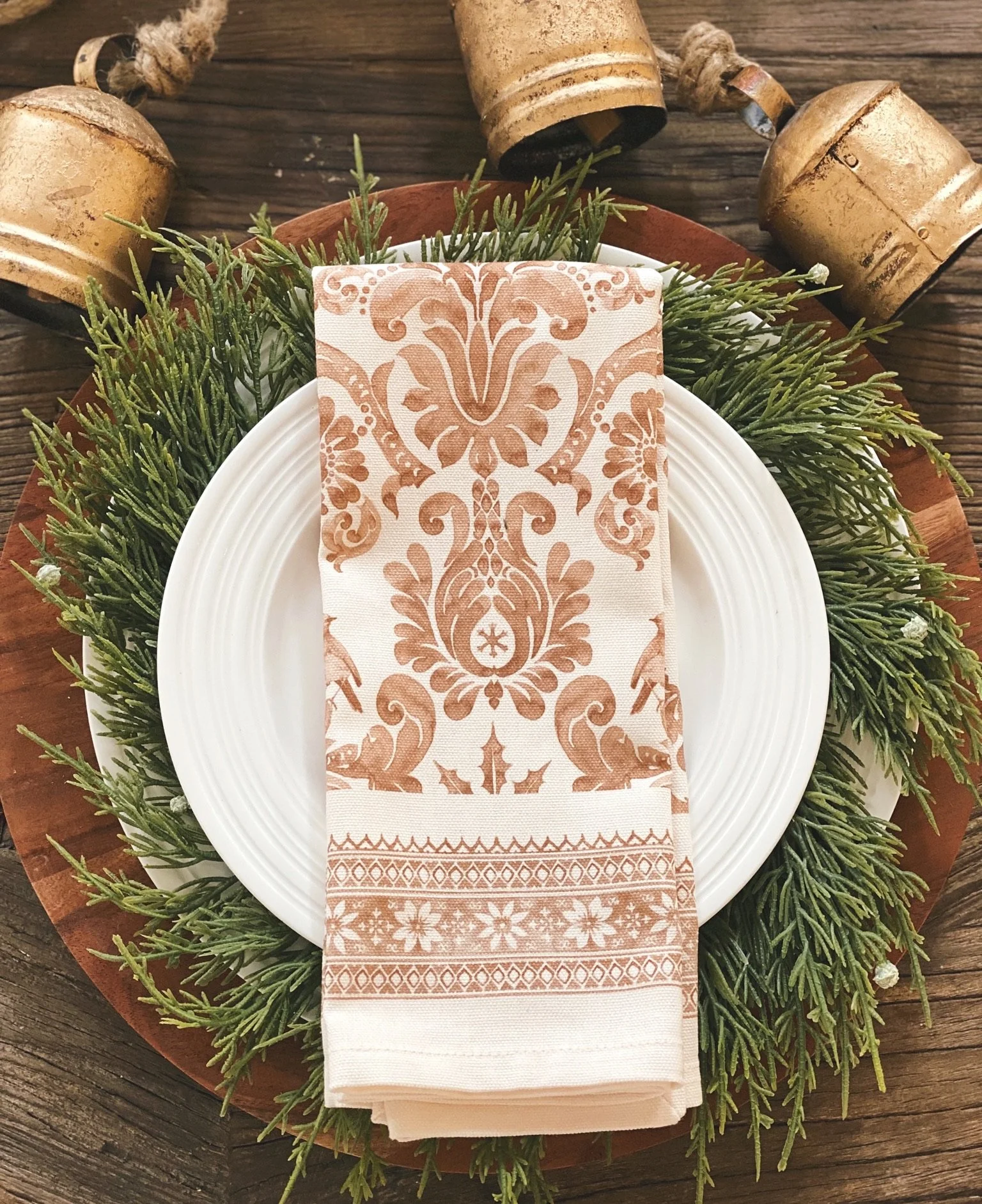 table-setting-for-the-holidays.JPG