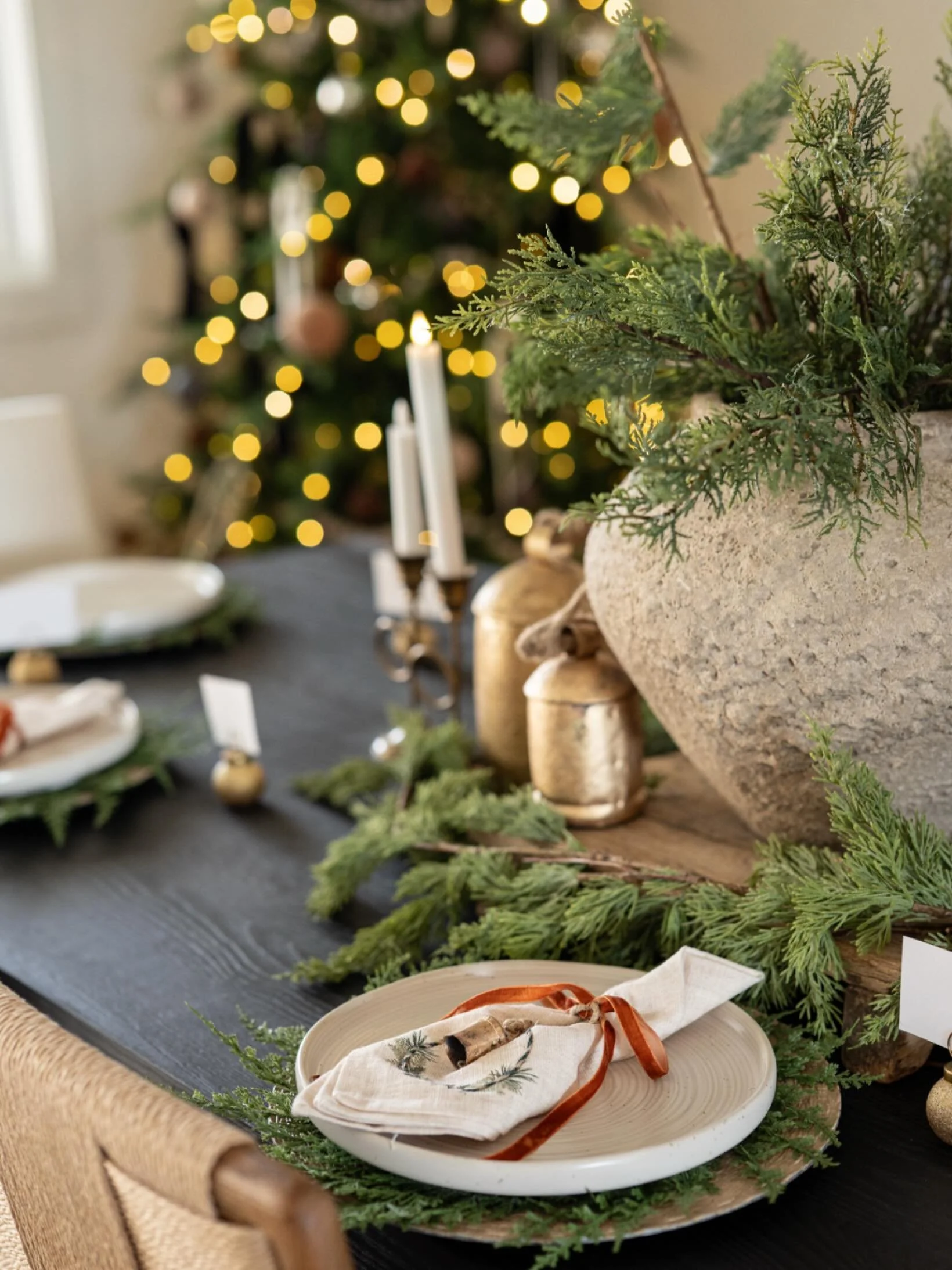 Set your holiday table like an Interior Designer ✨

I just shared a brand-new blog post walking you through exactly how I styled my dining table for the holidays &mdash; from the greenery base, to the layered vessels, to the warm brass bells that mak