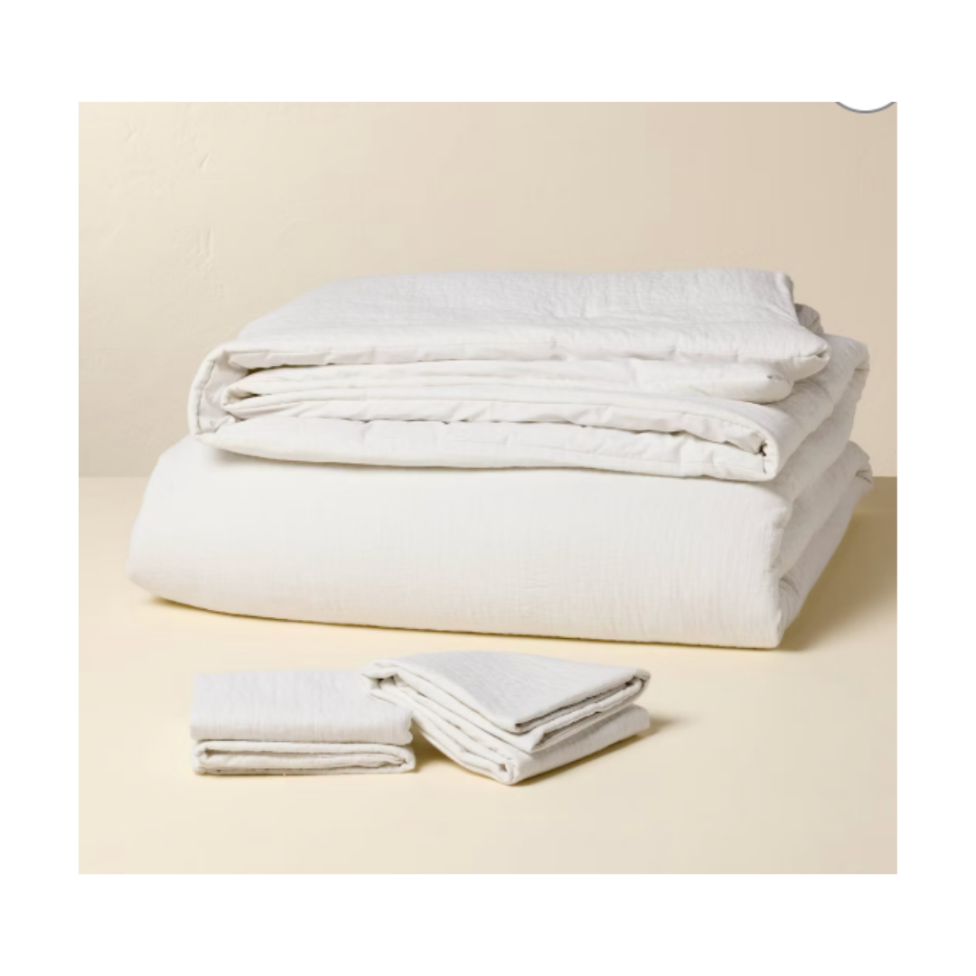 cream-bed-linens.png