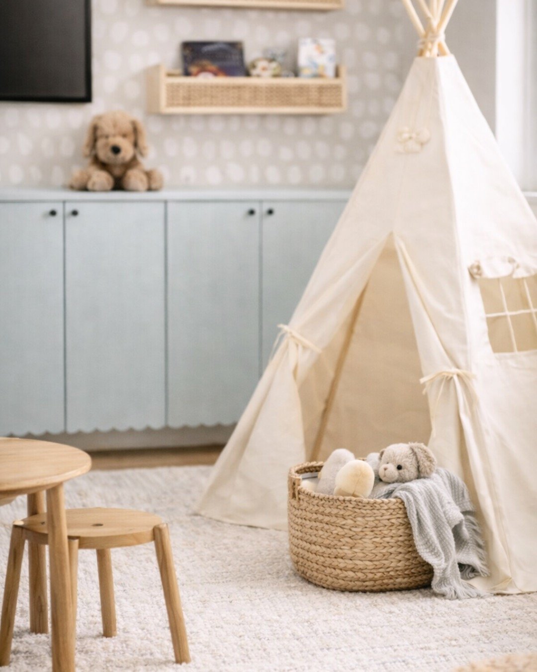 little-boys-playroom-with-tent.JPEG