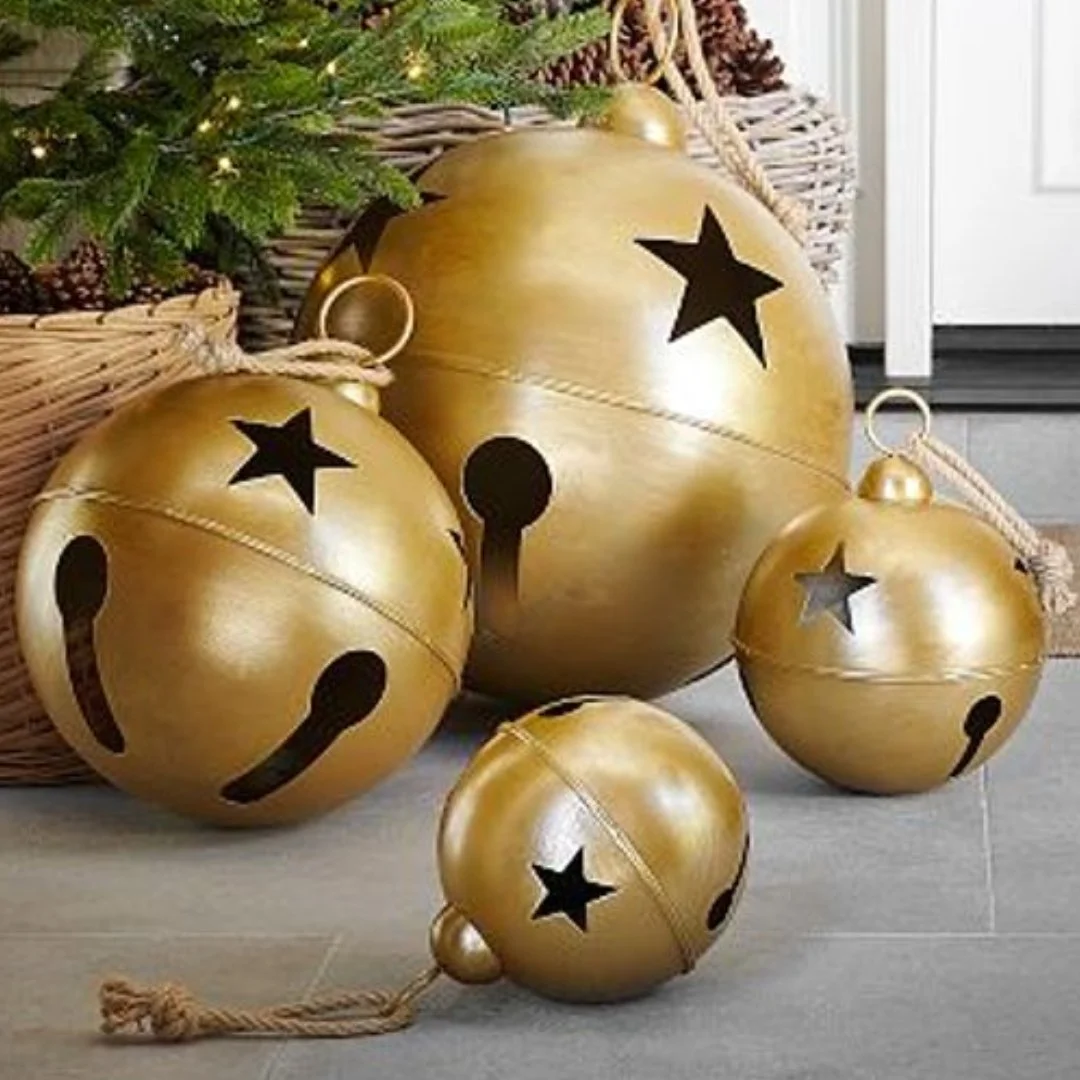 gold-large-ornaments.jpg