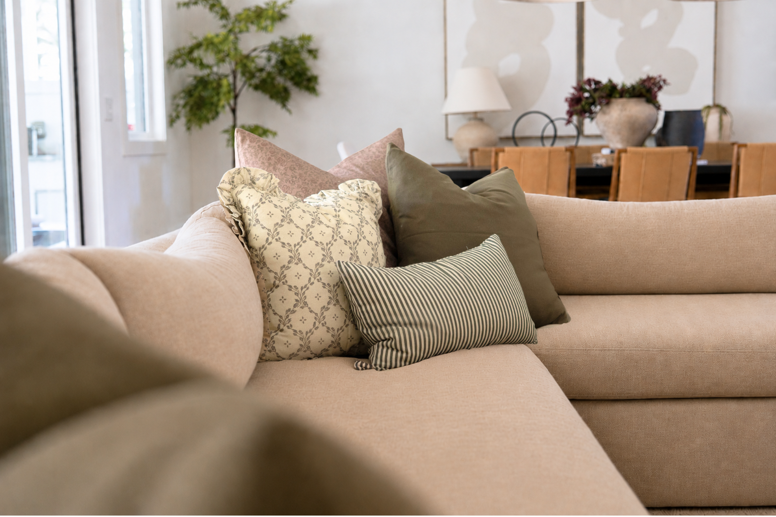 Woven Nook Pillows Living Room sofa_ #7.png