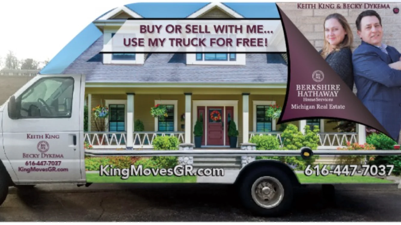 68794132_king_moves_gr.jpg
