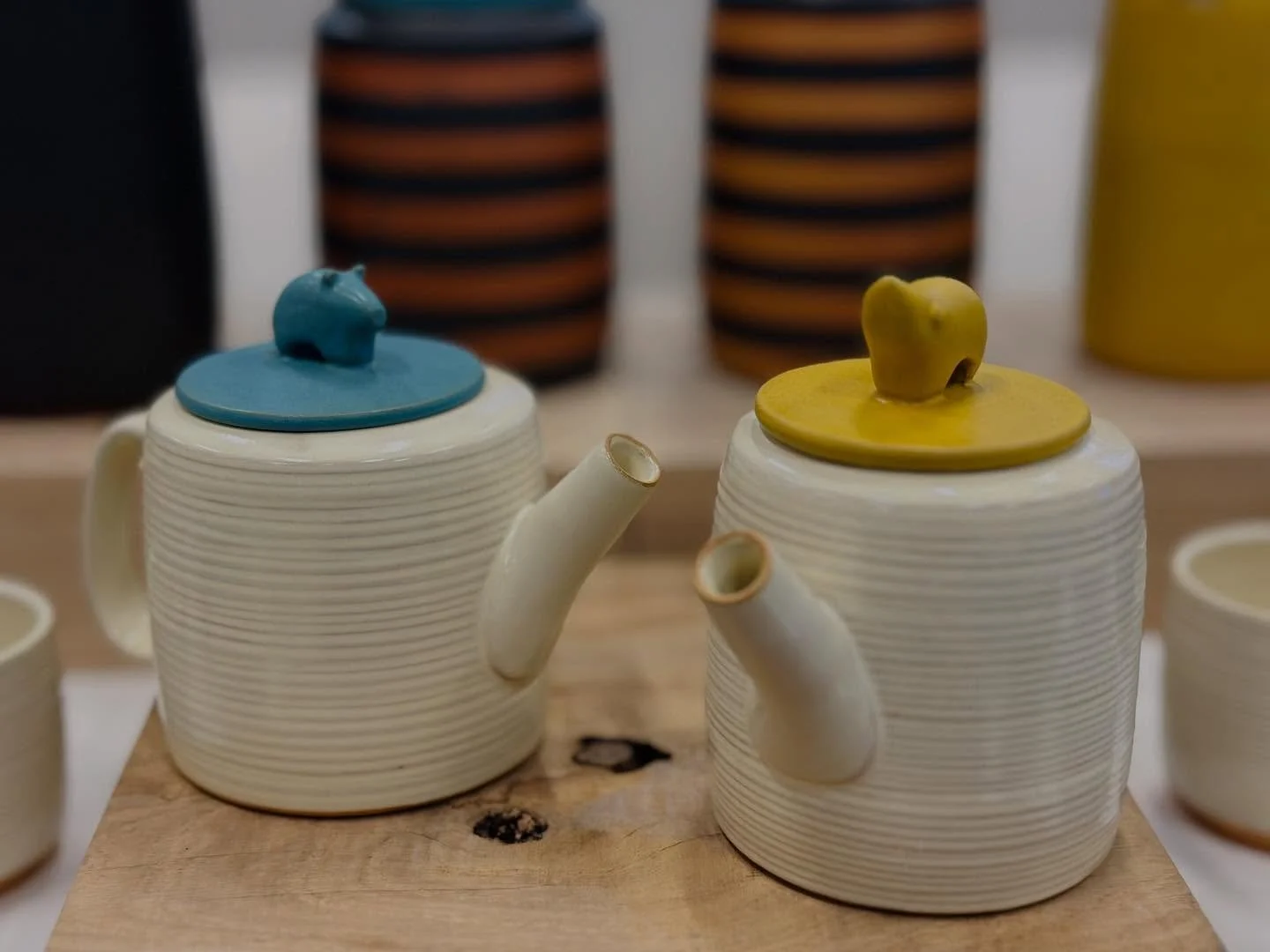 Creature teapots 🐖🦏
#deyoungholidayartisanfair #creatureteapots #handmadeceramics #sanfranciscoceramics