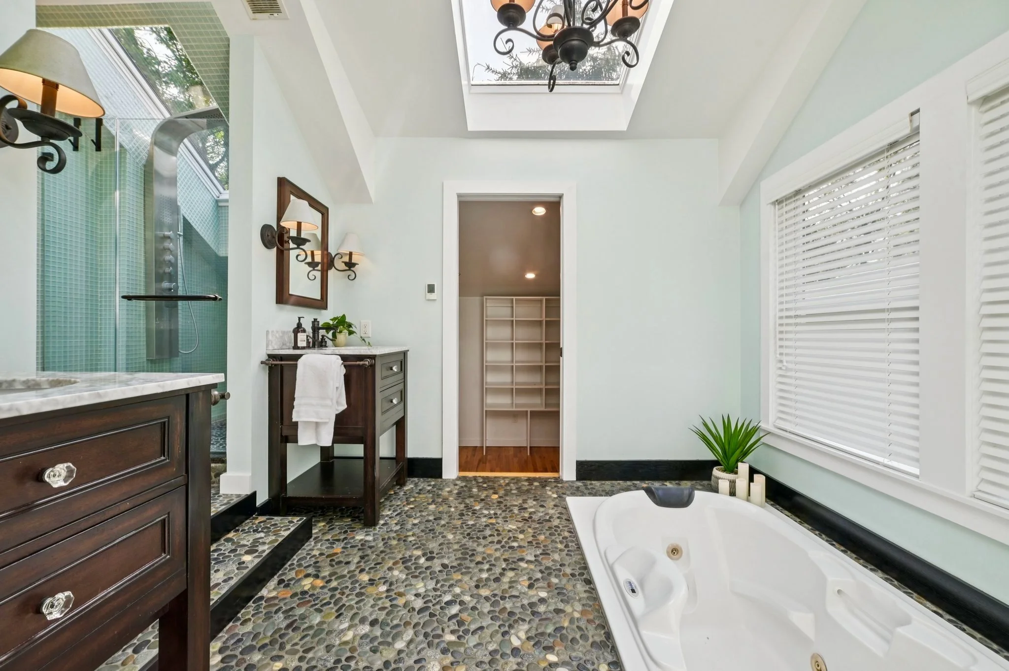 24-print-6-web-or-mls-VMD003 (1).jpeg