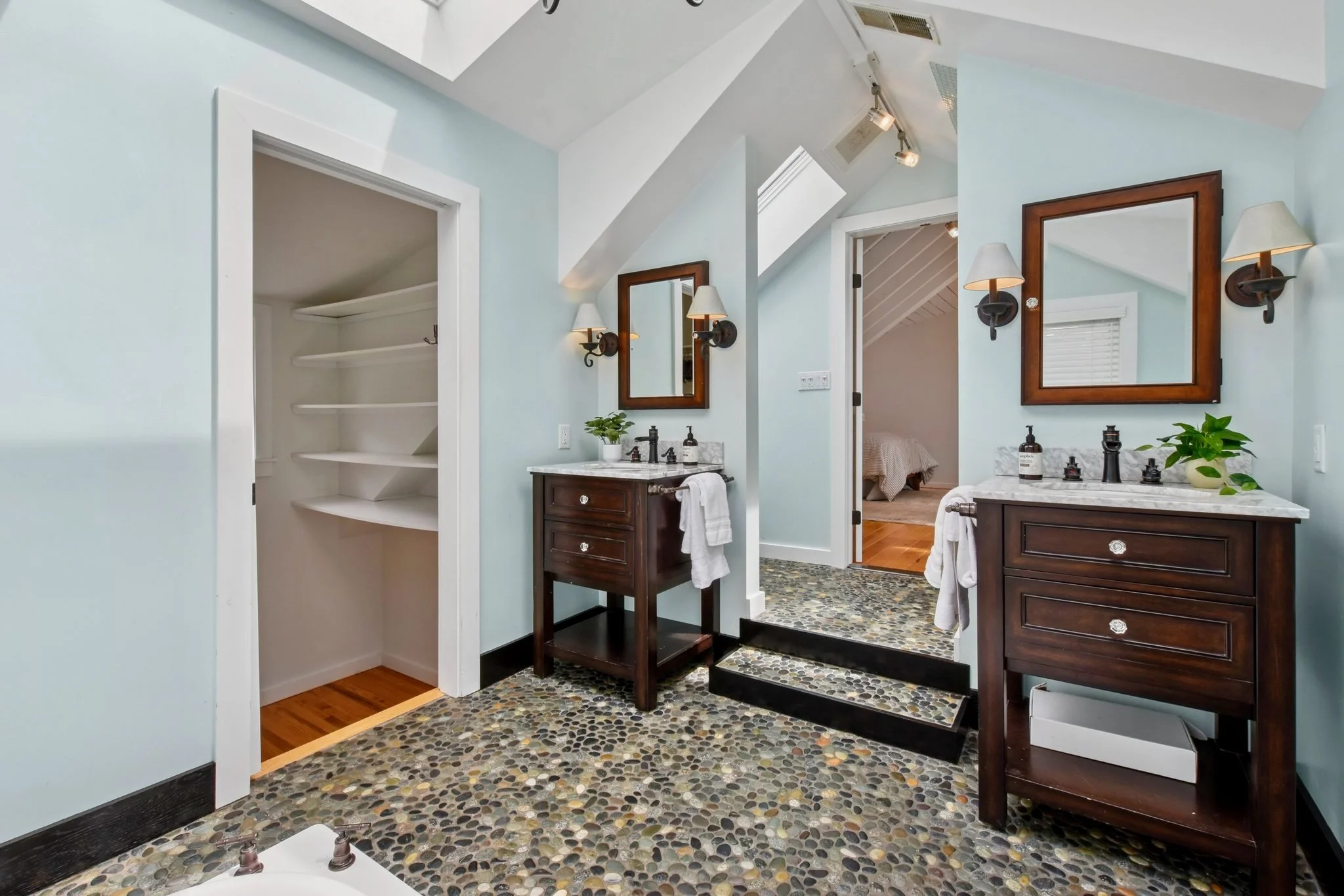 27-print-34-web-or-mls-VMD042 (1).jpeg