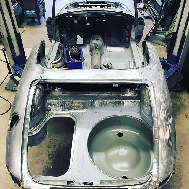 #alfa #alfaspider #alfaspiderduetto #alfaspiderveloce #oldtimer #oldtimercars #oldtimerrestauration #restauration #carrosseriespengler #mwcarrosserie #h&ouml;ri
