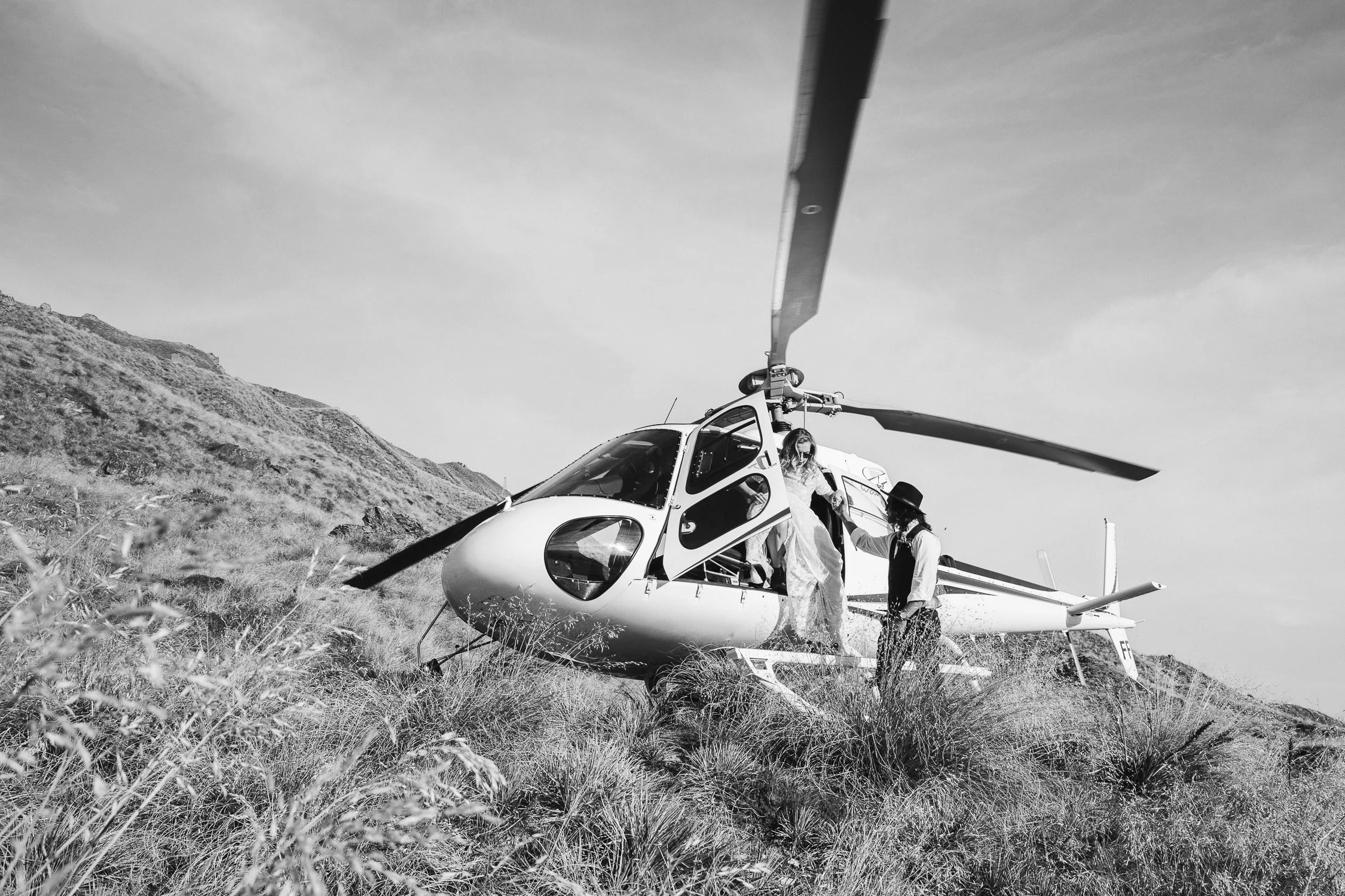 Tiare_Nicole_Elopement_Lake_wanaka_alta_tarns-95.jpg