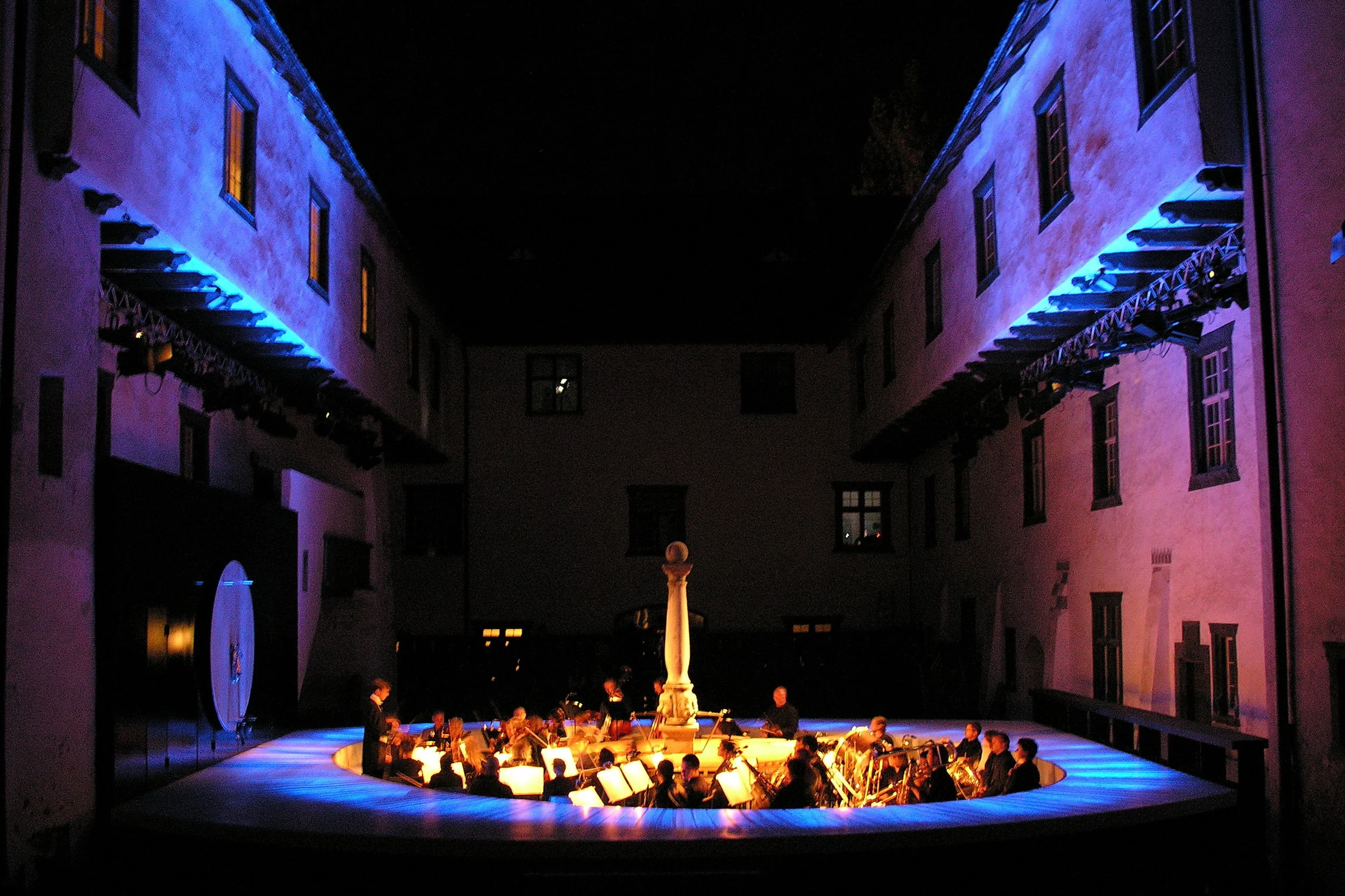 LA_Traviata_gr_03.jpg