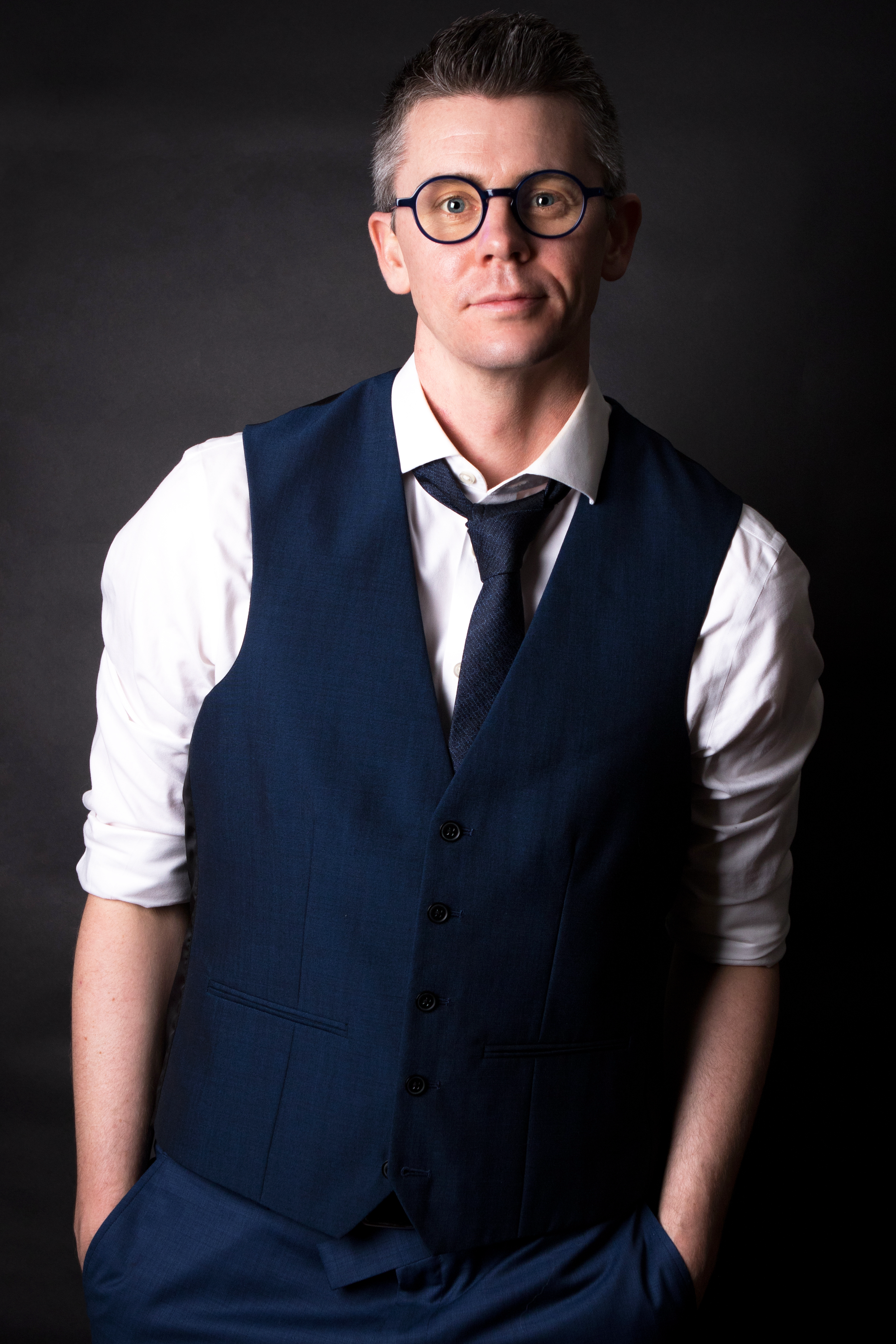 Office Worker Look.png