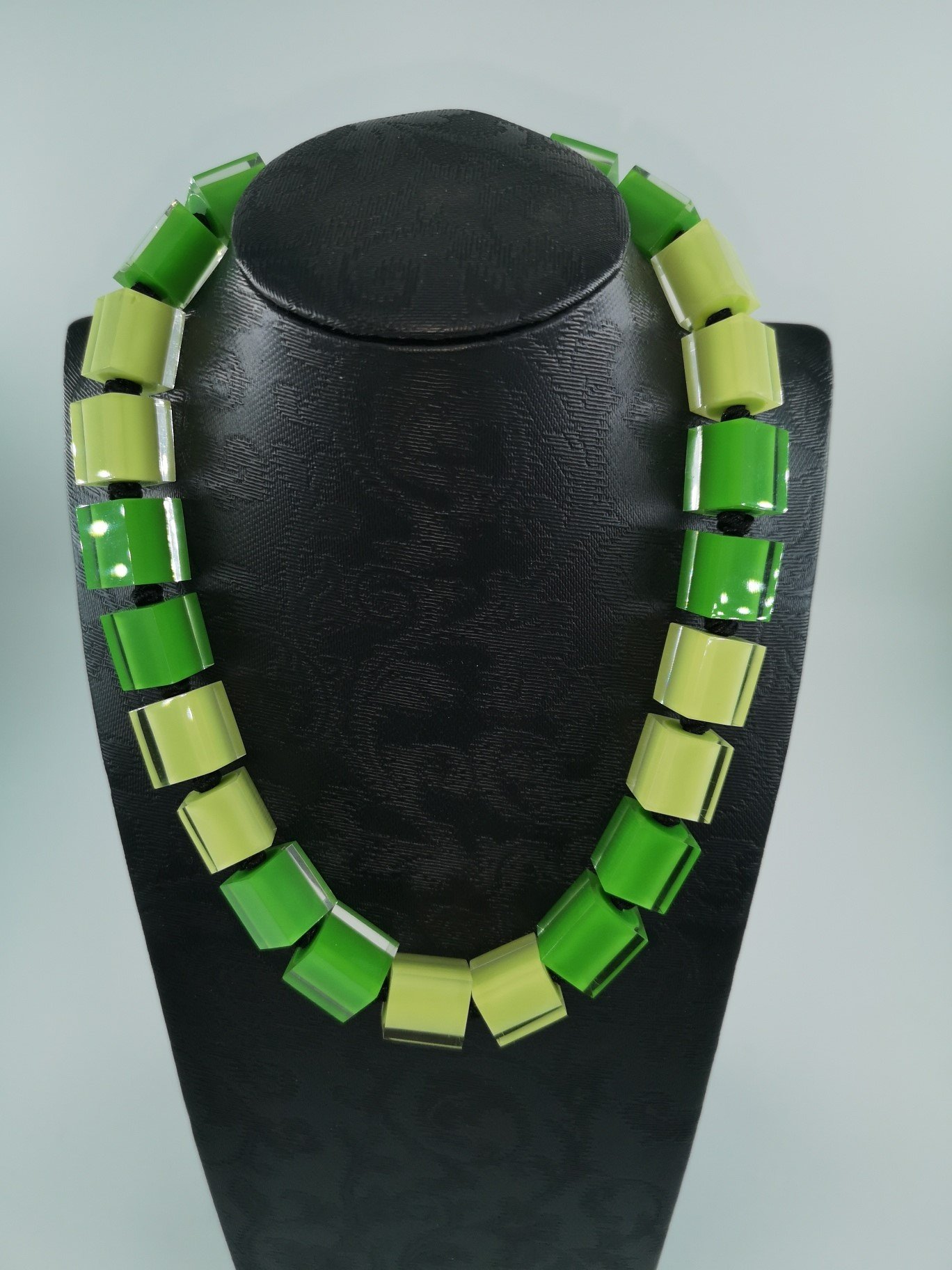 Corona Necklace ZKN0909