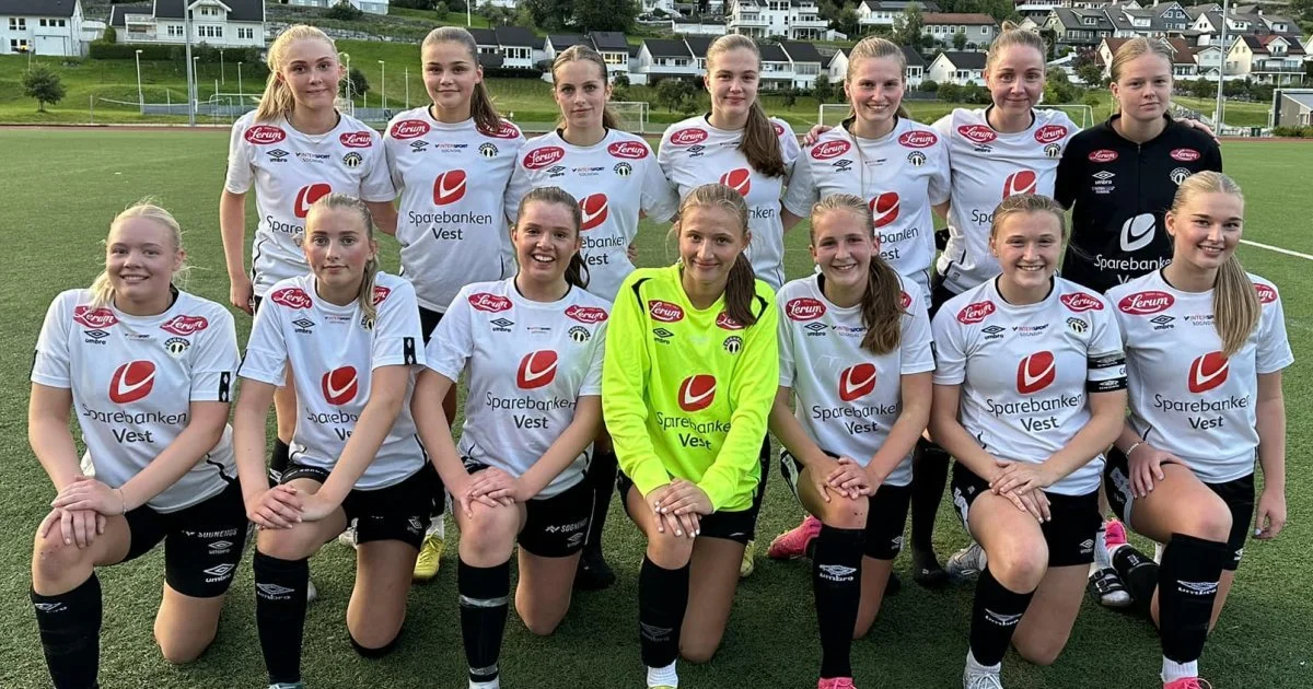 Sogndal damelag.png.jpg