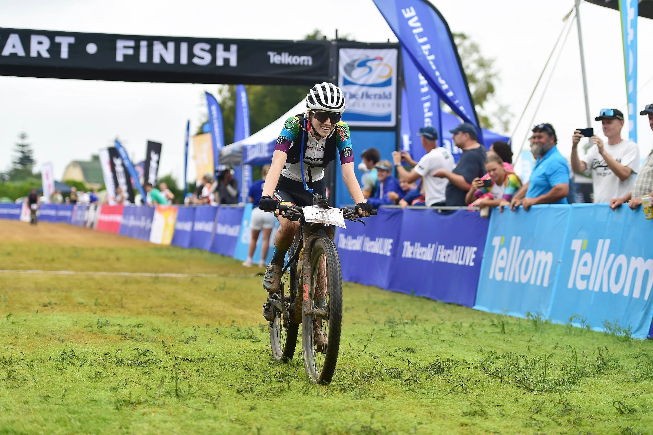 Buys, Van Schoor blaze to Herald Cycle Tour glory