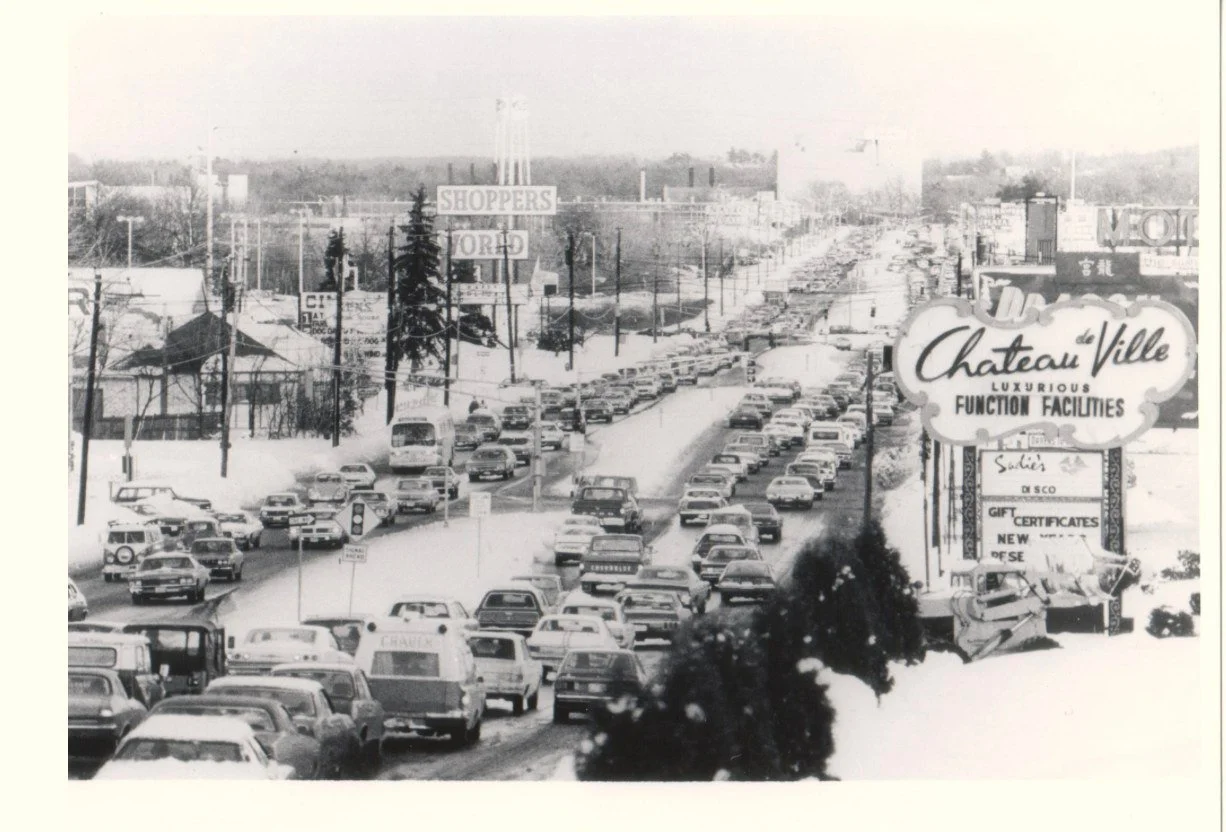 ❄️ Who remembers battling Route 9 traffic to get to Shoppers World? That Natick/Framingham stretch was the place to be&mdash;Christmas shopping, movies, and the Chateau de Ville sign glowing on the right.

#NatickHistoricalSociety #NewEnglandNostalgi