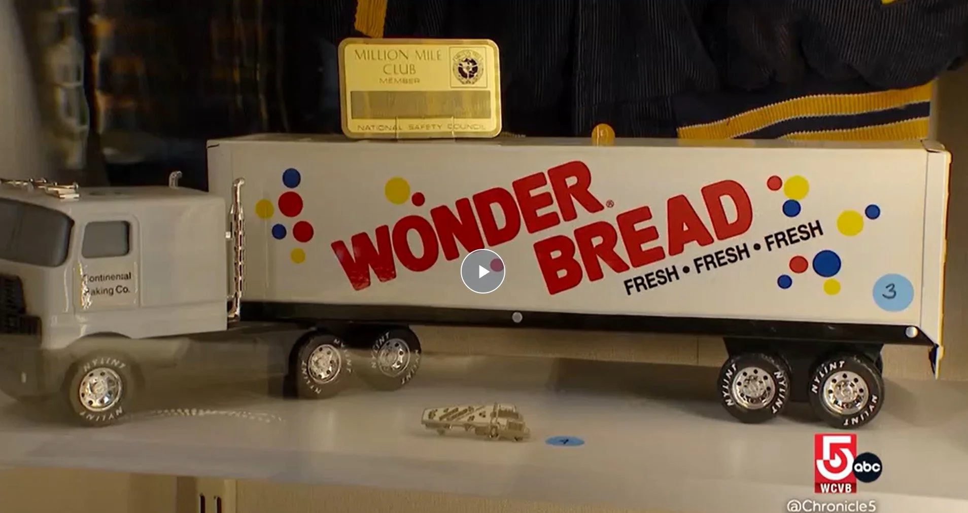 🍞💕If you were busy preparing for the marathon last week, you might have missed this feature on Chronicle on WCVB Channel 5 . Could you have guessed this Mystery Town correctly? Much gratitude to Carol Armstrong for donating her father's Wonder Brea