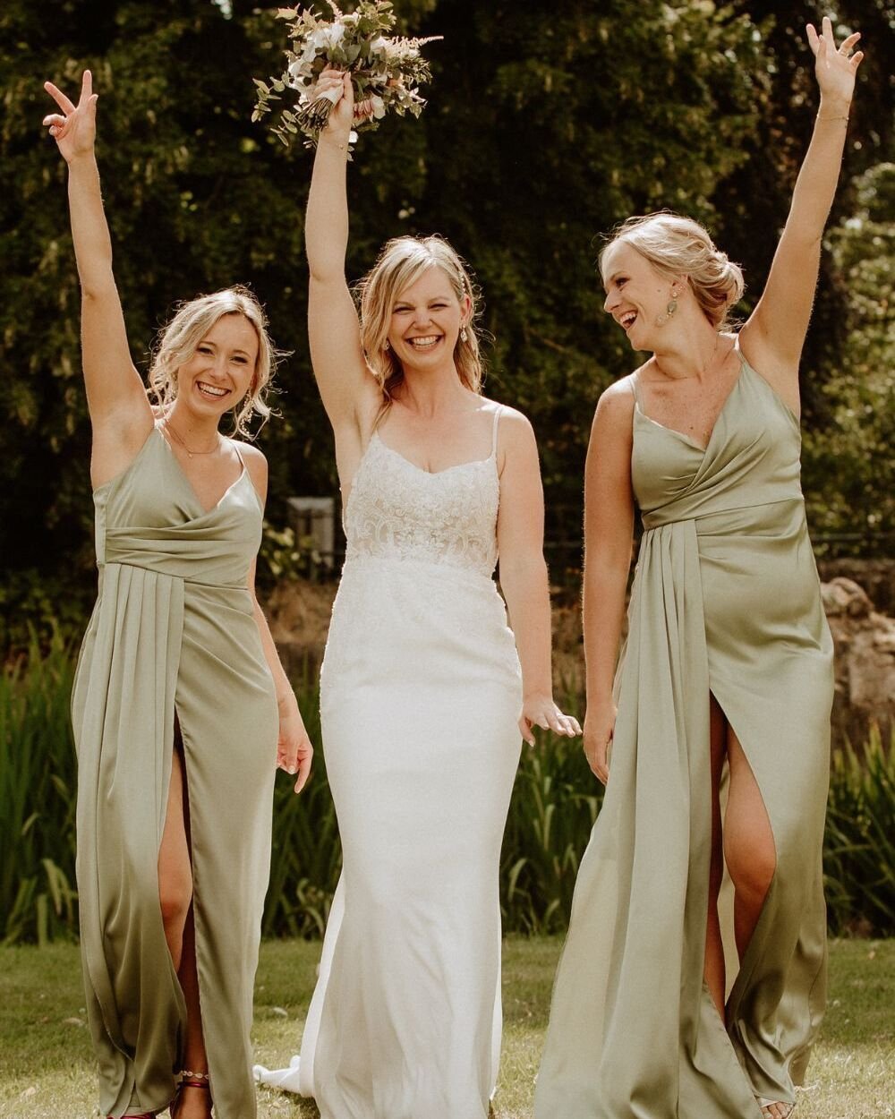 Whoop whoop! Het is alweer donderdag, dat wilt zeggen bijna wedding weekend! 💍 
Dat schiet nog niet goed genoeg binnen denk ik, dat we elk weekend koppels gelukkig mogen maken 🥰