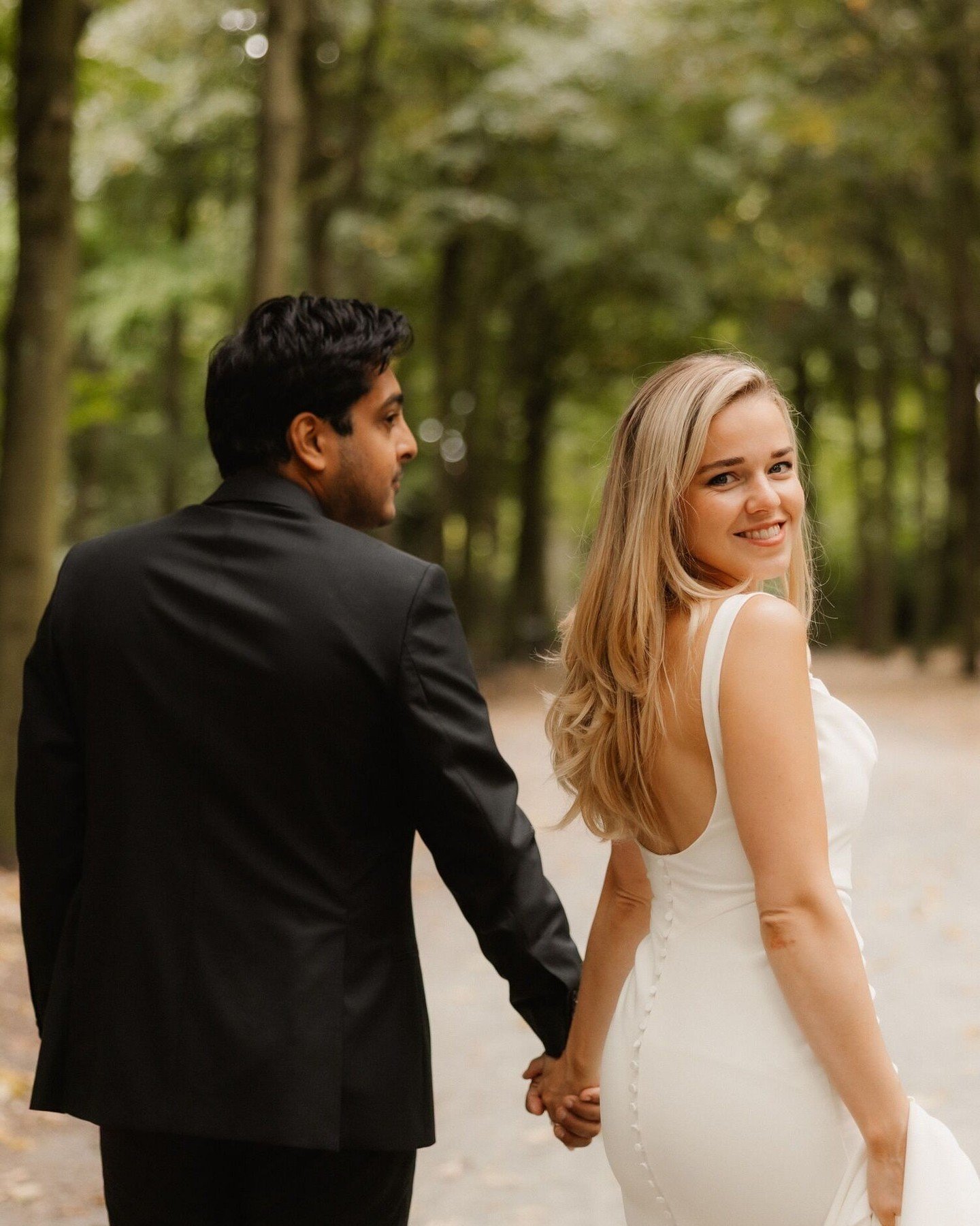 Een prachtige dag, een prachtige locatie &amp; prachtige mensen, dan krijg je prachtige foto's 😍 

Kleine throwback naar deze zomer tijdens het huwelijk van Virginie &amp; Vansh 🥰