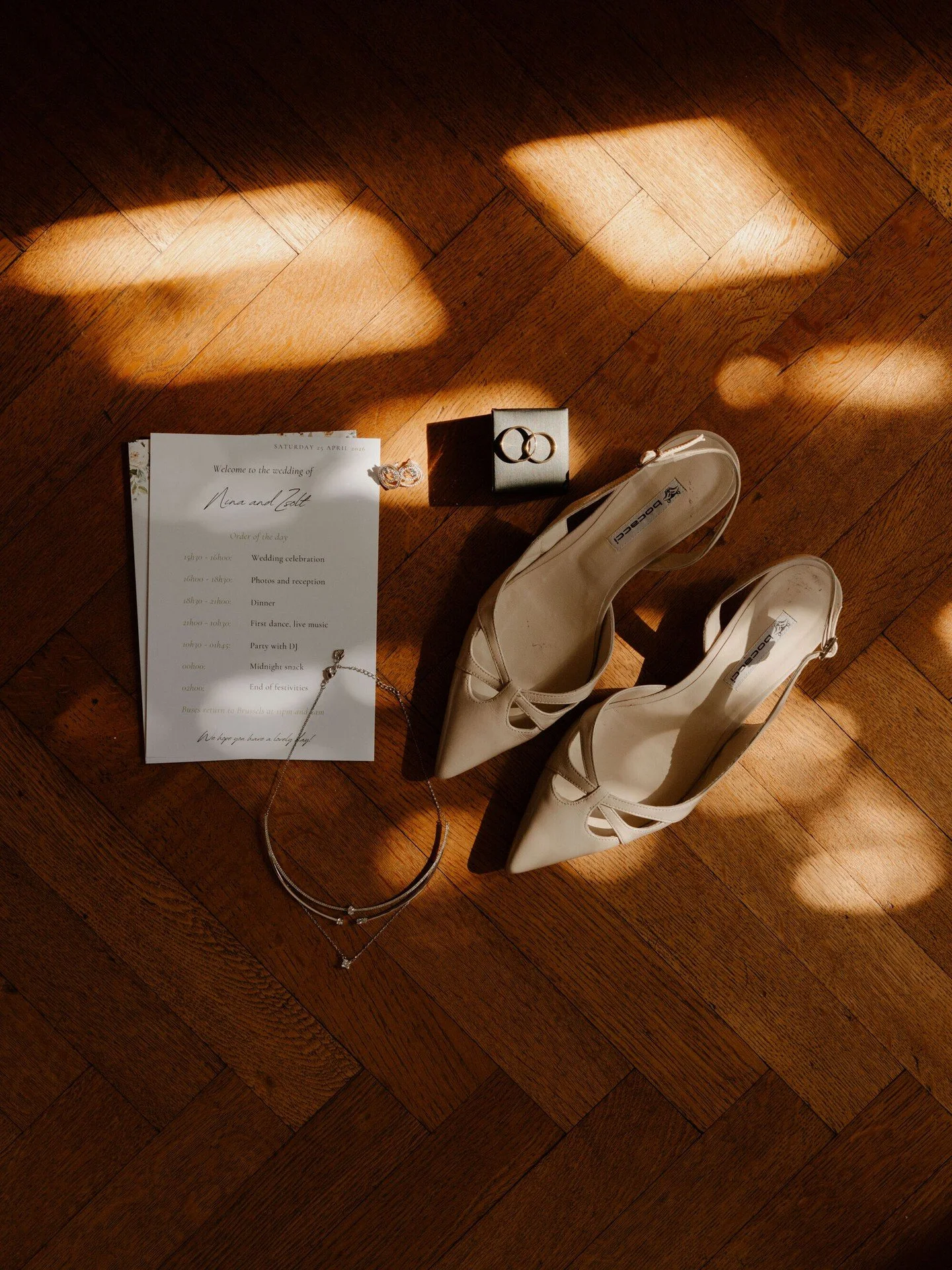 Van die mooie ochtenden waarop we het natuurlijke licht opzoeken om jullie details vast te leggen ✨