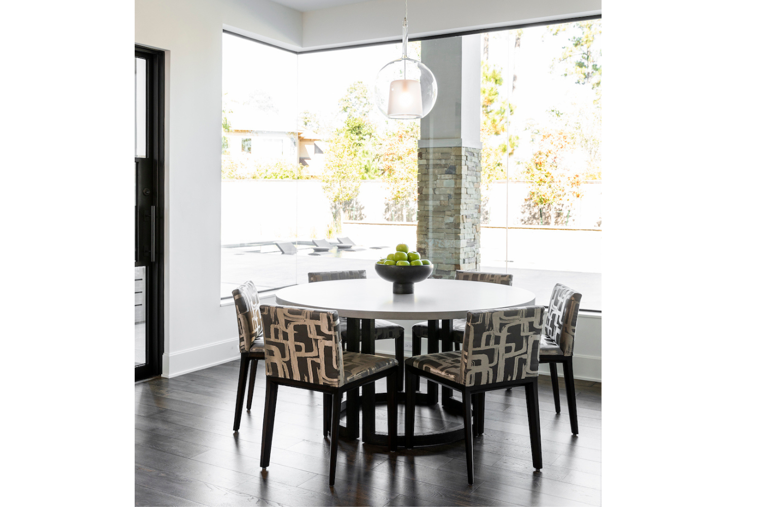 Kingwood Contemporary Casual Dining by Habitat Roche.png