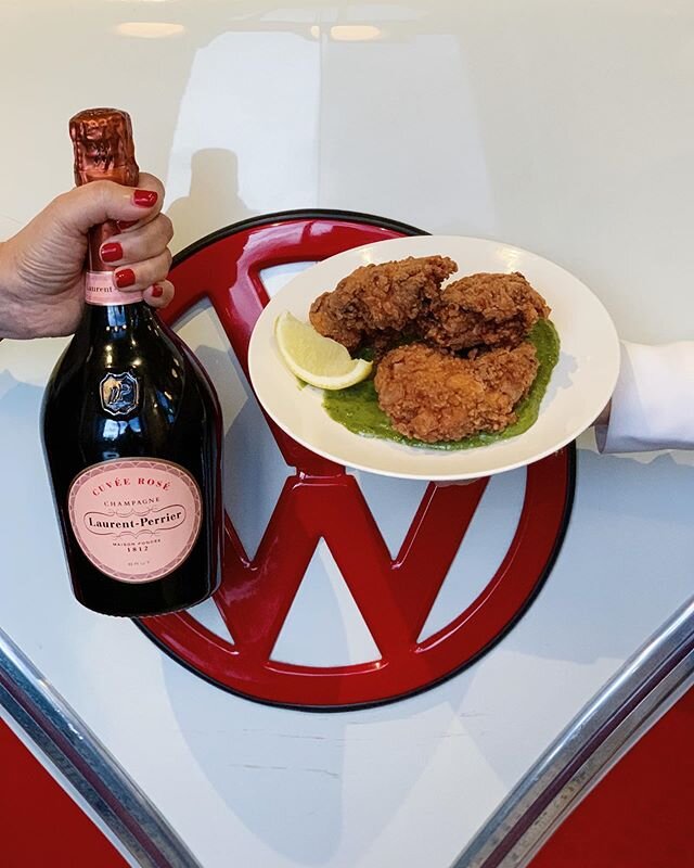 Have you ever tasted @champagnelaurentperrier Ros&eacute; with our Fried Chicken? &ldquo;Salt, fat, acid and bubbles. Fried chicken with anchovy salsa verde PLUS champagne is da bomb&rdquo;, says @rob.aka.bob 💗#bobslobster