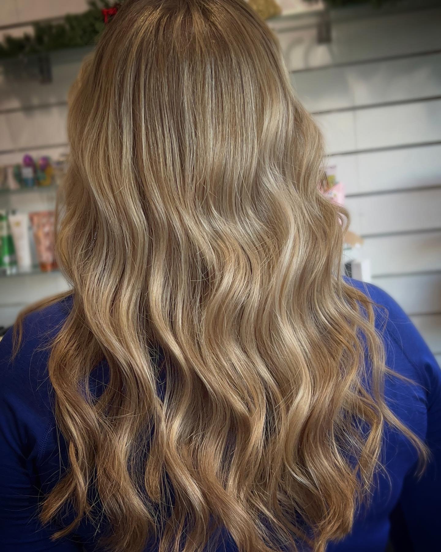 Goldie Locks 👱&zwj;♀️🎀

All Specialty colors $50 off Today Only!!

@kaydra_at_indulge 

Are you looking for your stylist soulmate? Take our stylist matchmaking survey located in our bio to find your match today✨🌟

-

- 

- 
#Indulgesalon #northman