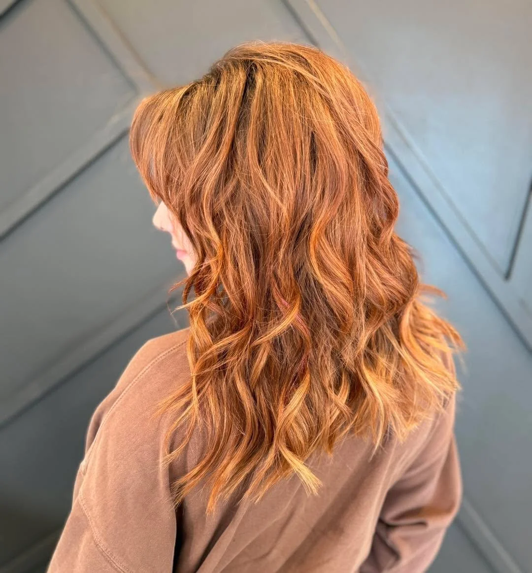 Soft movement, warm dimension, and 16&rdquo; wefts that just blend right ✨✨
-
-
-
-
-
-
-#Indulgesalon #northmankatoindulge  #mnsalon #mnstylist mankatomn northkato mankatostylist colorspecialist hairtrends2025