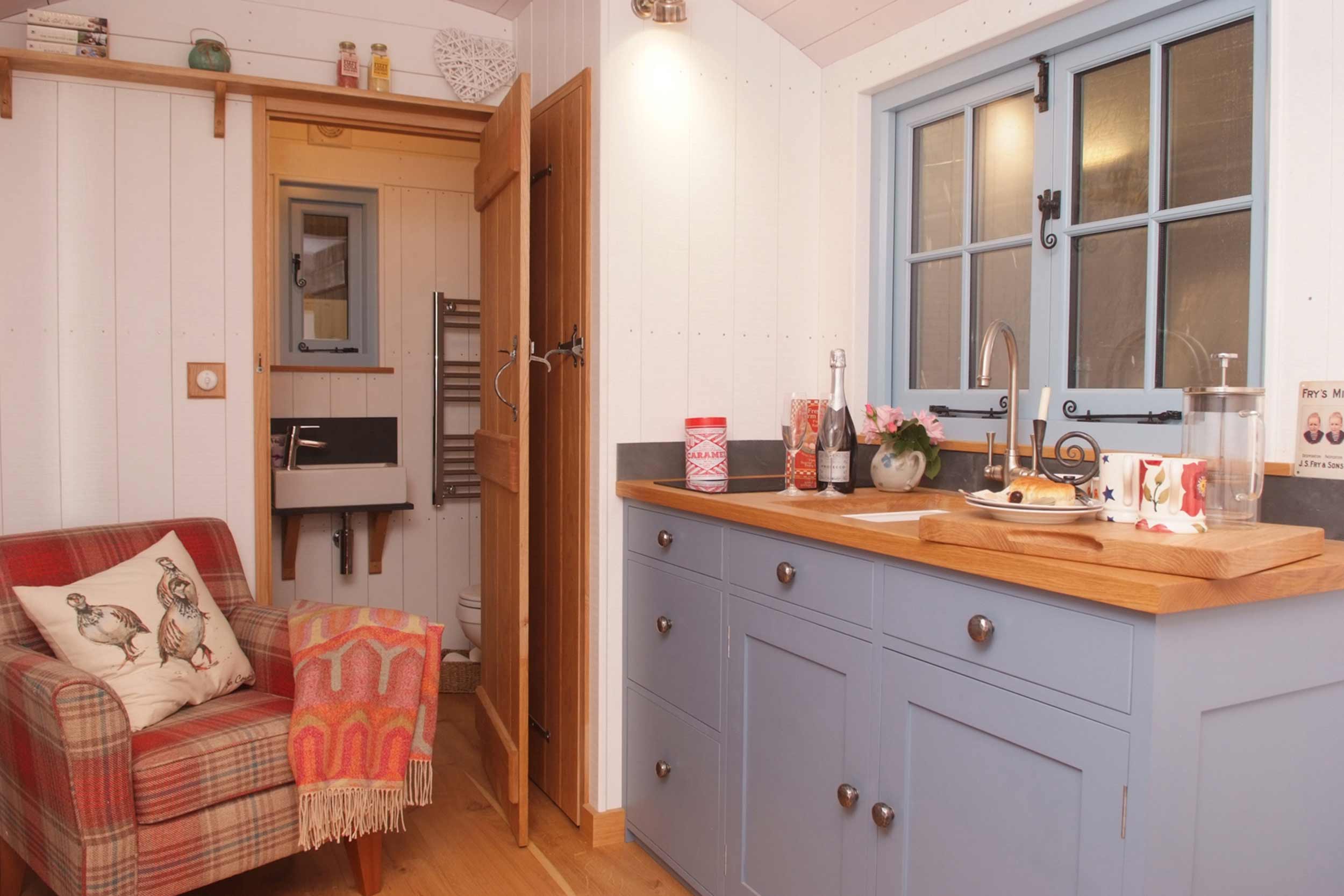 Shepherds Hut Cosy Kitchen with through to Fitted Bathroom