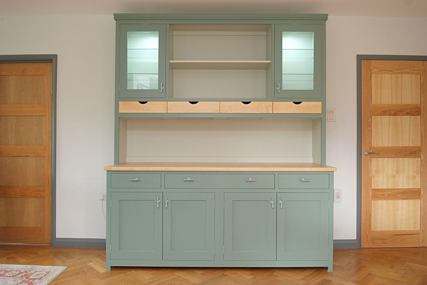 Shaker Style Kitchen Dresser Eddie Buckpitt Bespoke Furniture