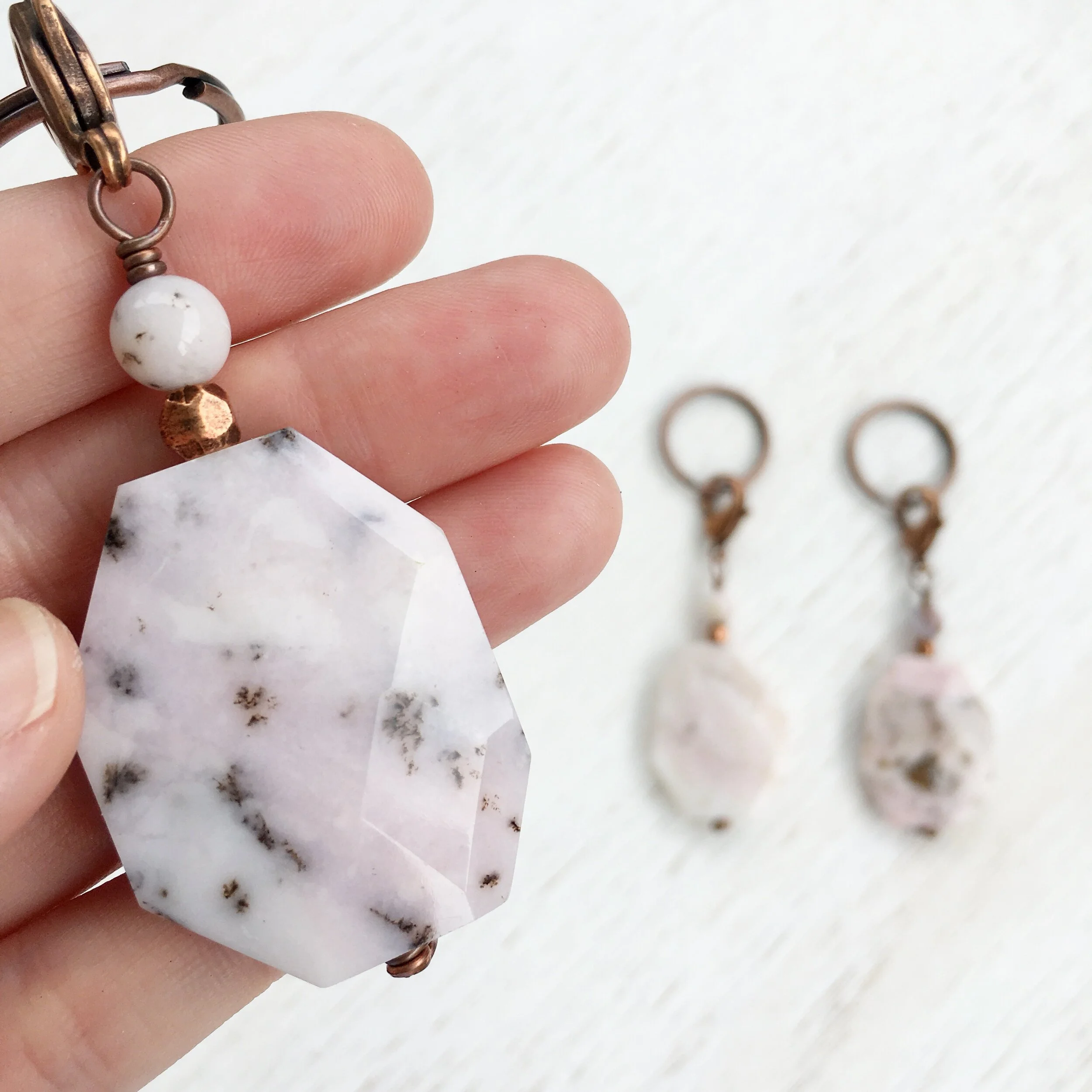 7EF7EBCC-4A07-47D8-BCE4-1C869B80ED2C