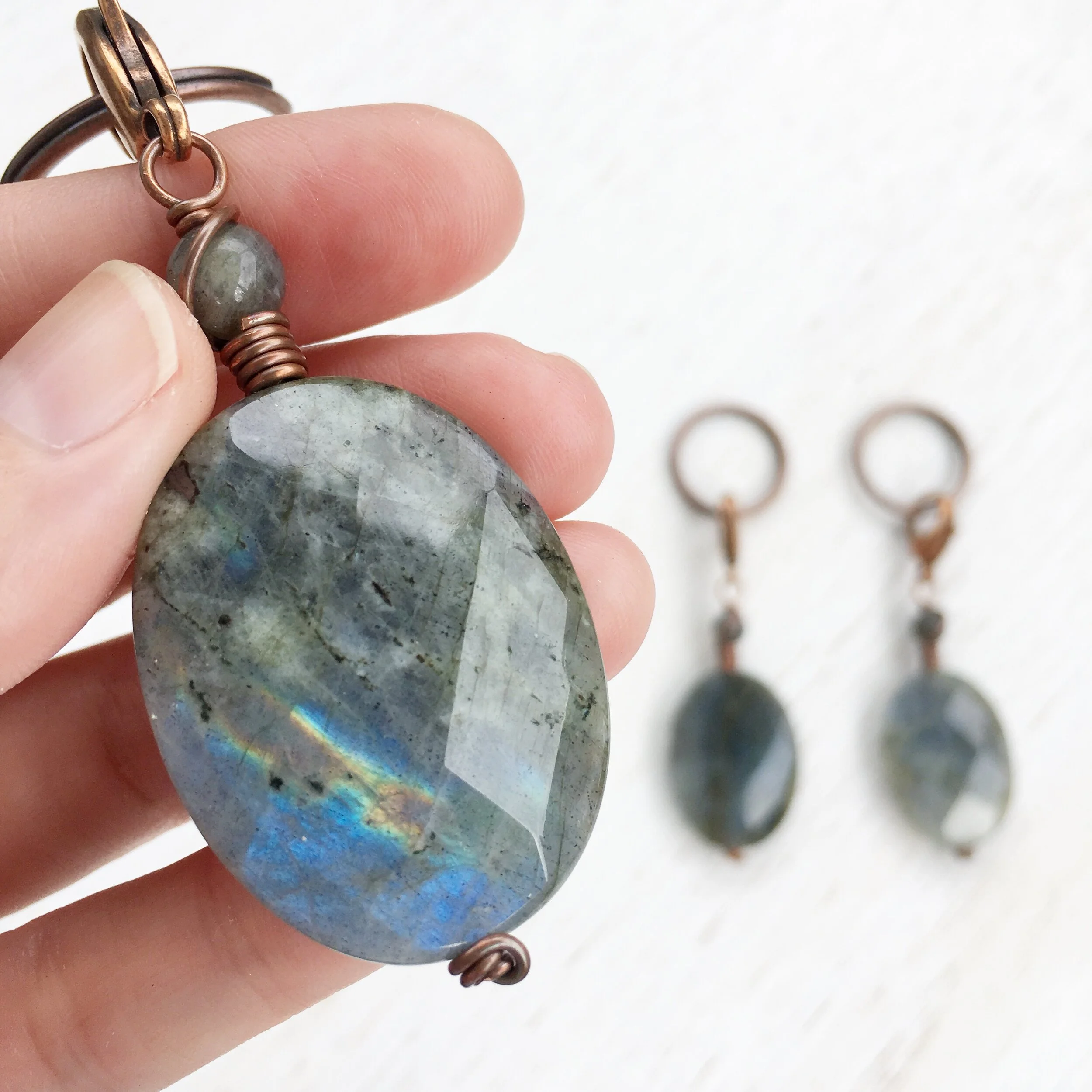 127B2C21-D972-478C-884B-8E578C58FE95