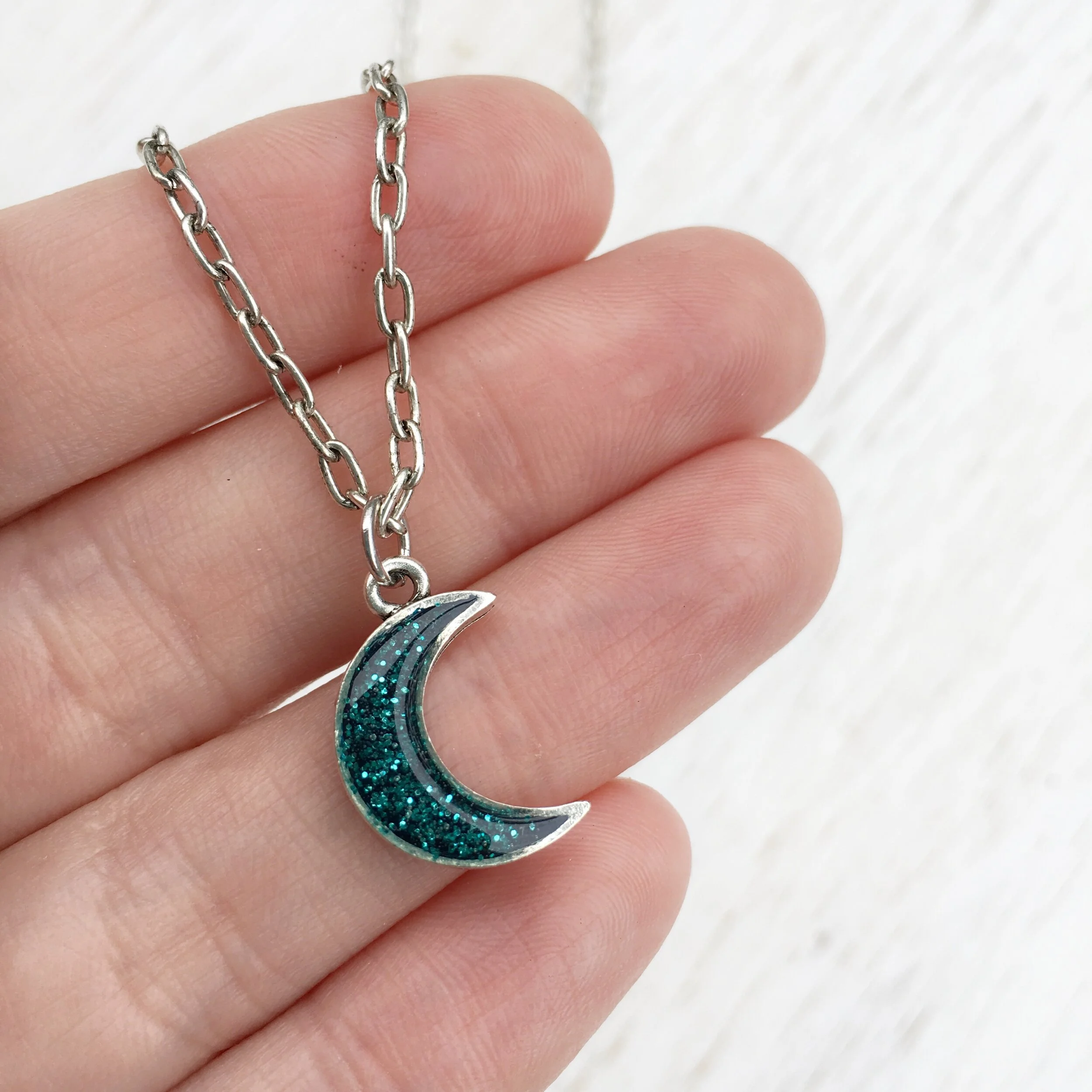 60B97D08-B6FD-4CFC-BF58-20724A0AF81D