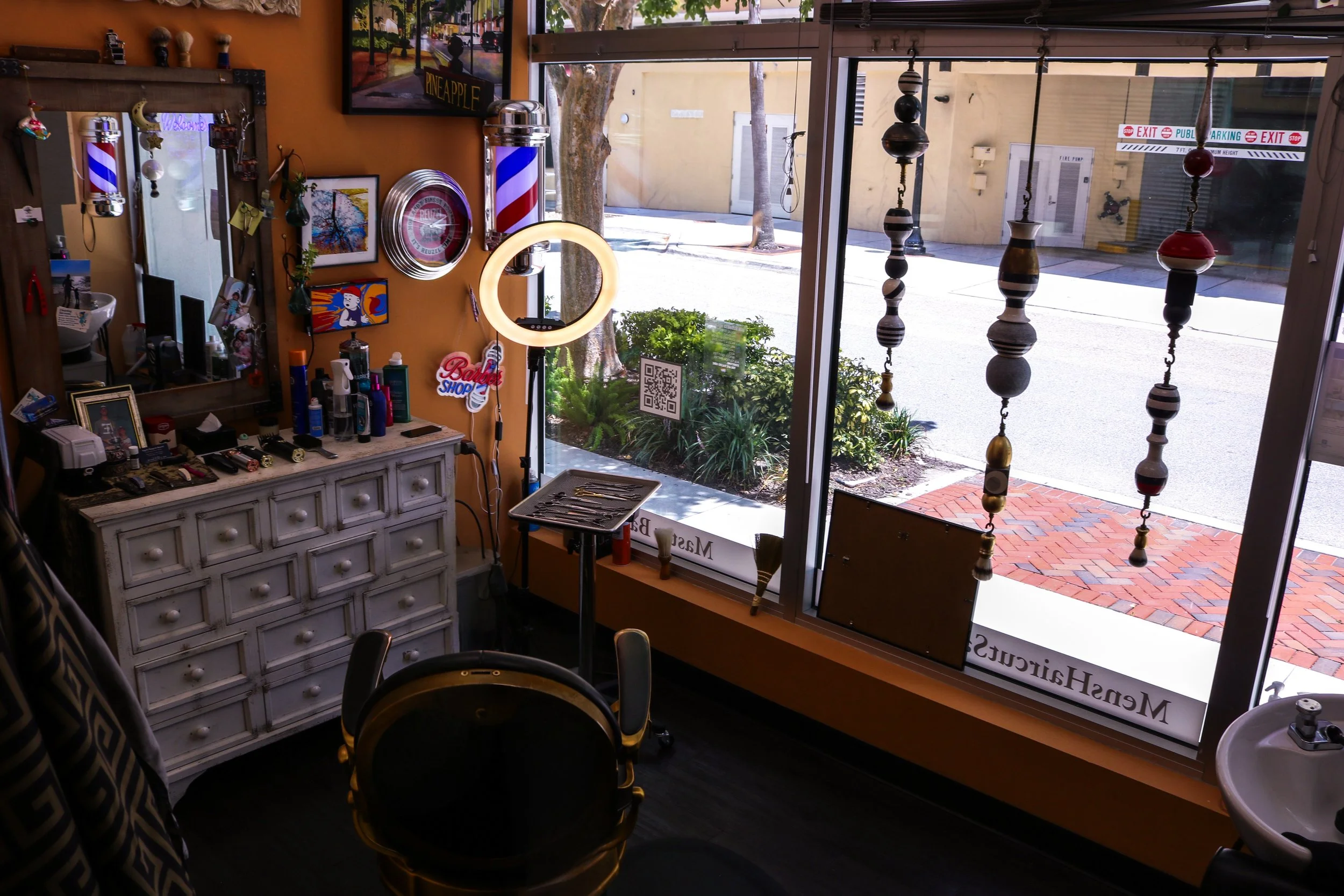 Highend Barbershop.jpg