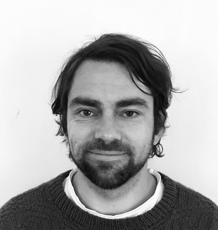 Vi arbeider i hovedsak med boliger og bebyggelse i mindre skala. Vårt fokus er en stedstilpasset arkitektur hvor vi fremhever materialenes egenart og har en interesse for eksponerte konstruksjoner.