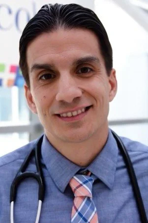Noe Romo Headshot.jpg