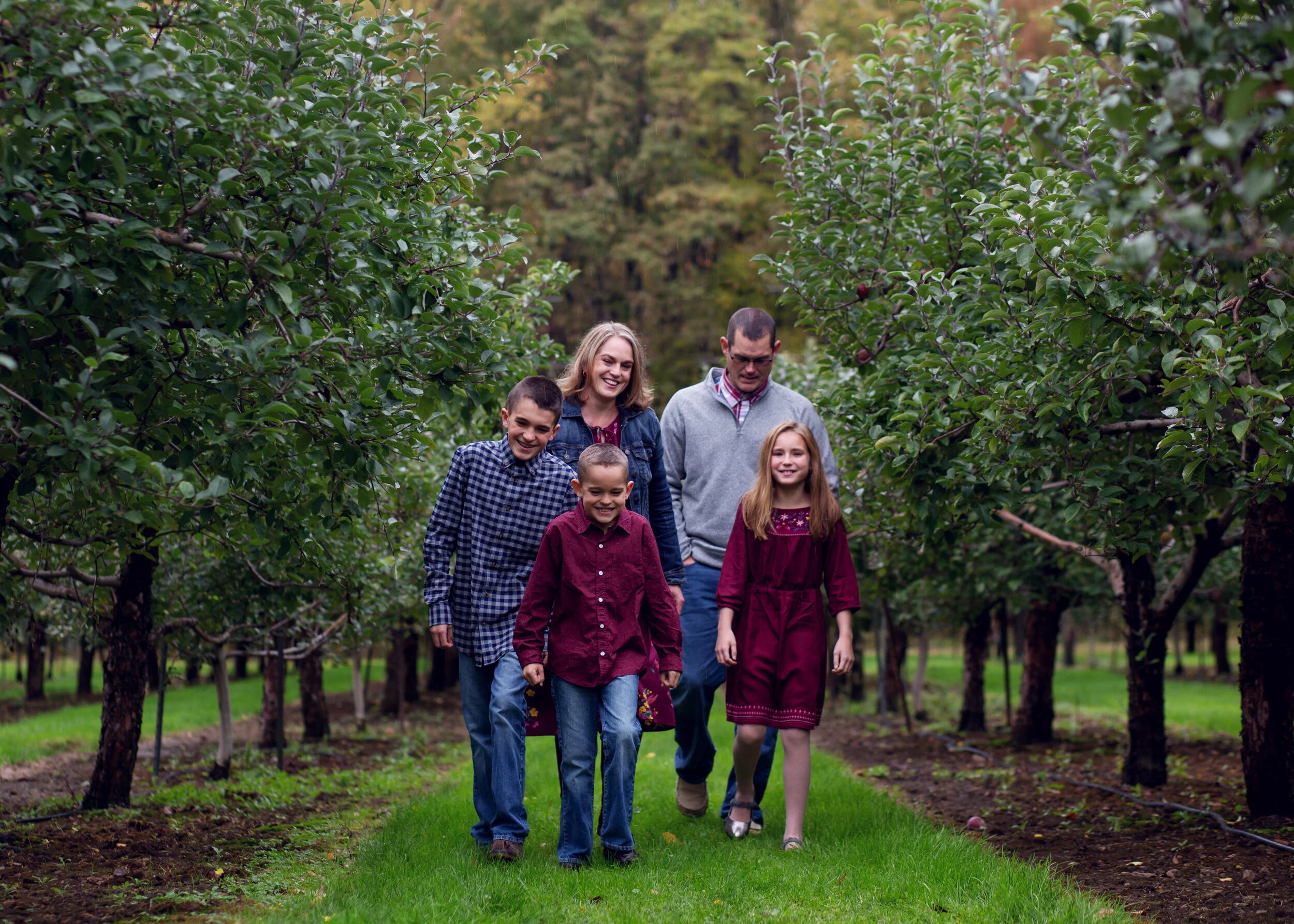 Apple Orchard Session | Kelly Rhoades Photography
