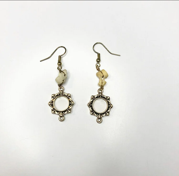 CFB99B15-49FD-445D-94A8-D44D97645E42