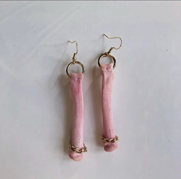 BD9EA8AA-3C85-4B82-AFD6-AE3220590923